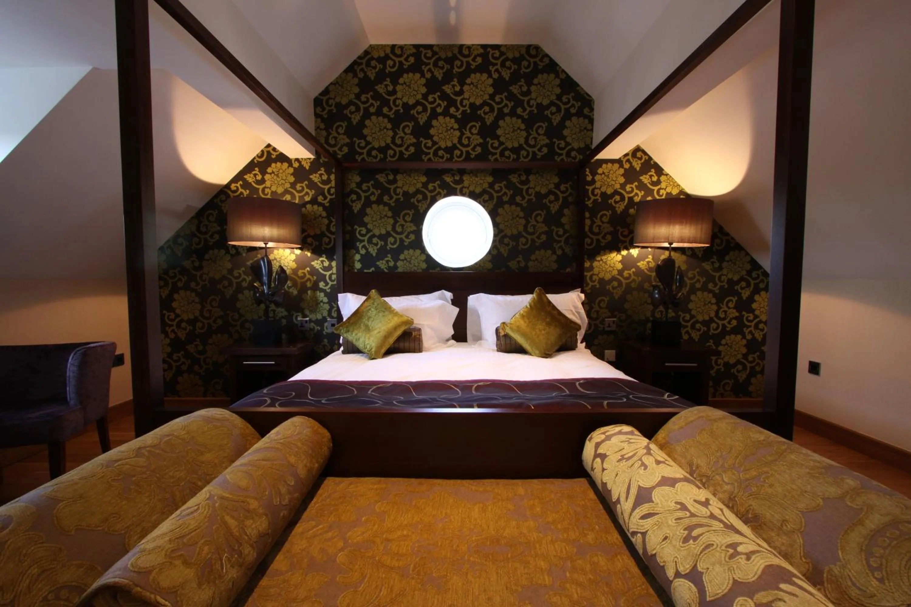 Bed in The Bear's Paw