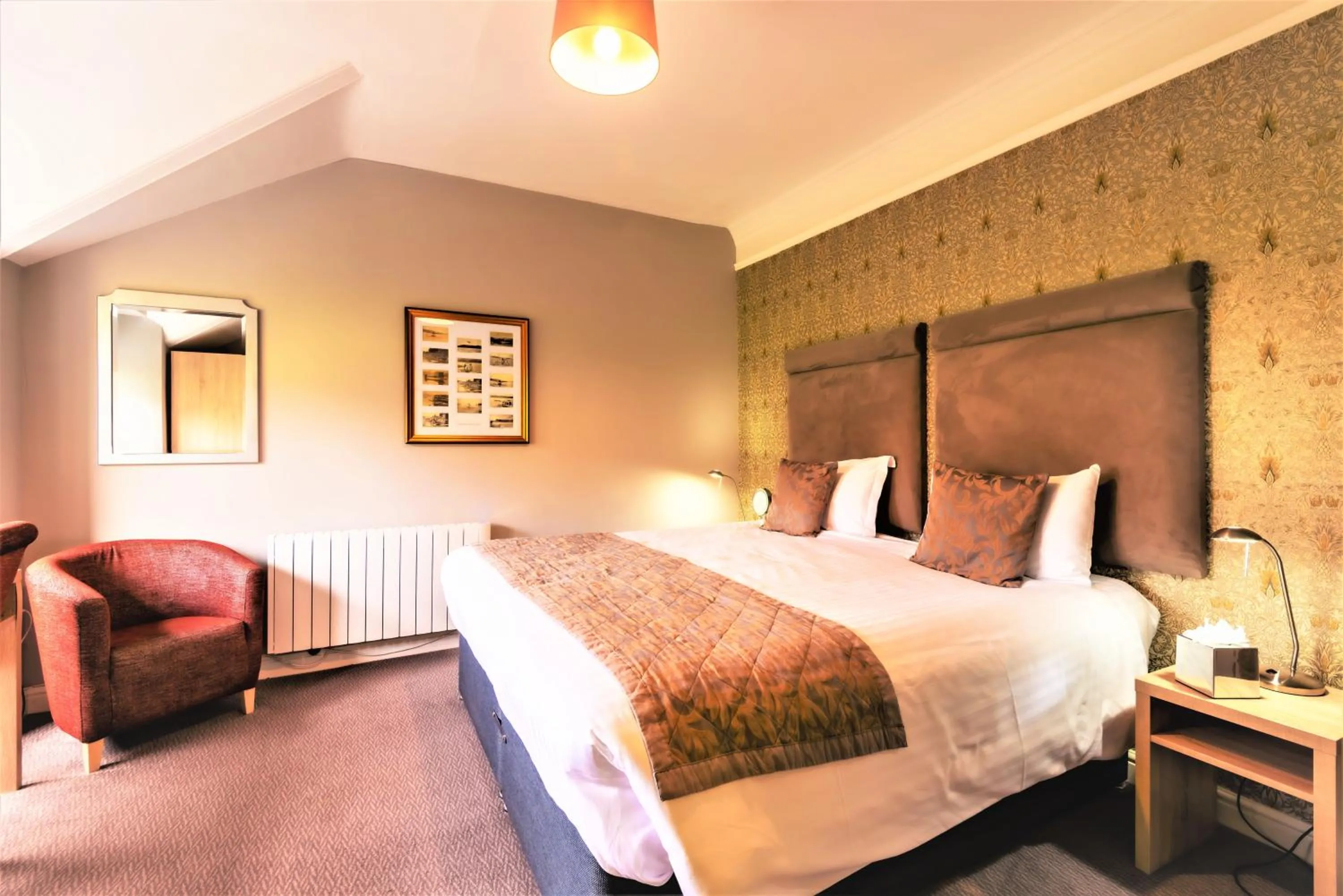 Bed in The Lamplighter Dining ~ Rooms