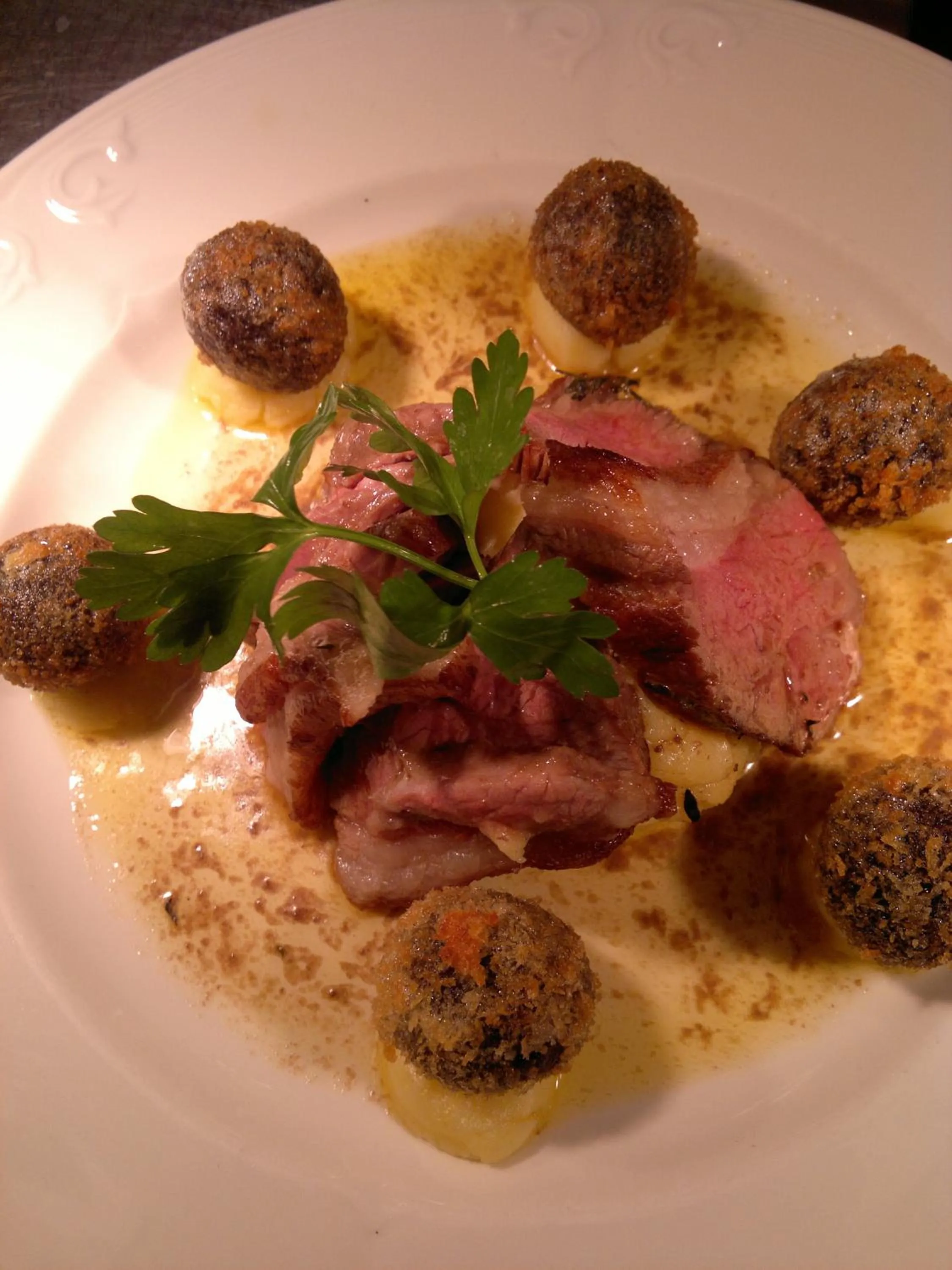 Food and drinks in The Lamplighter Dining ~ Rooms