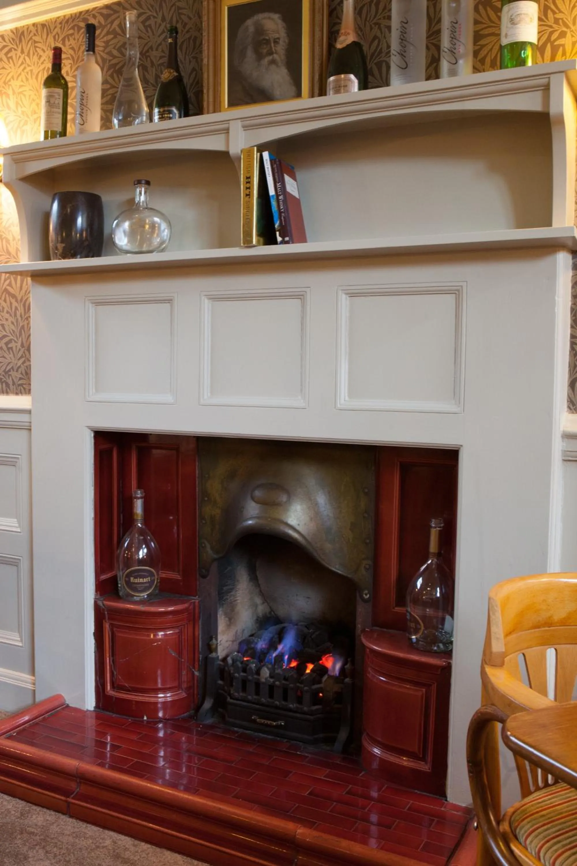 Decorative detail in The Lamplighter Dining ~ Rooms