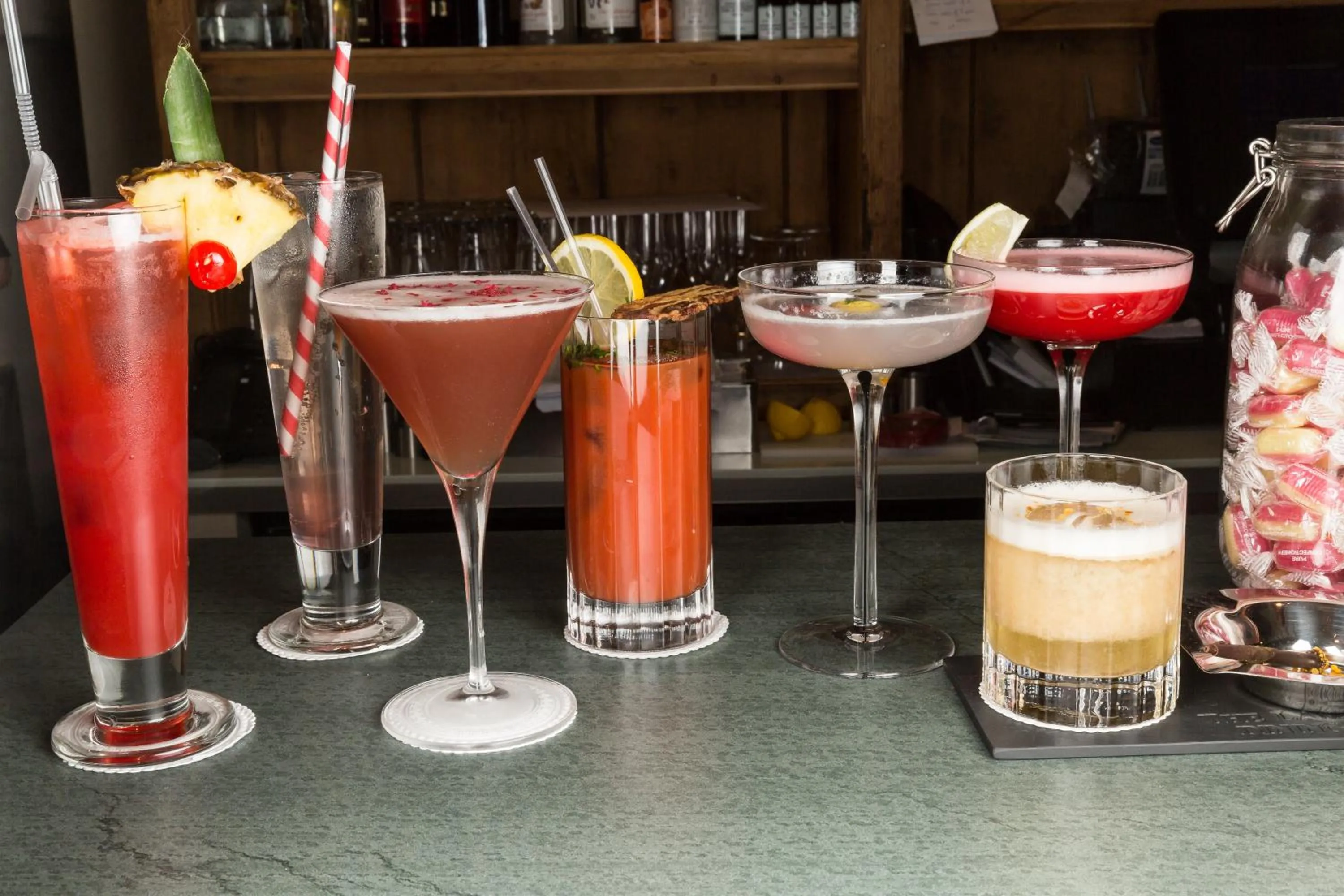 Alcoholic drinks in The Lamplighter Dining ~ Rooms