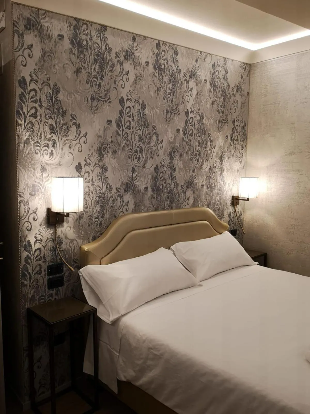 Photo of the whole room, Bed in Locanda Cavanella