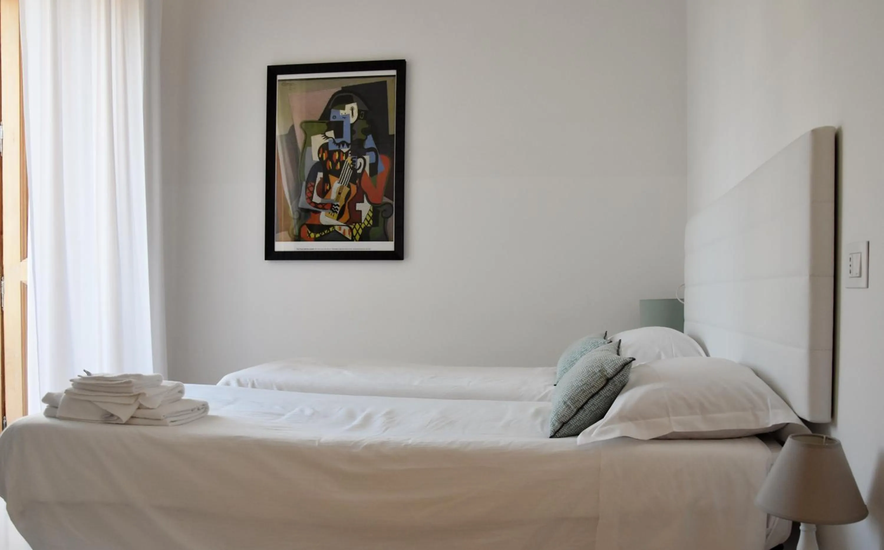 Photo of the whole room, Bed in La Casa nel Borgo Antico