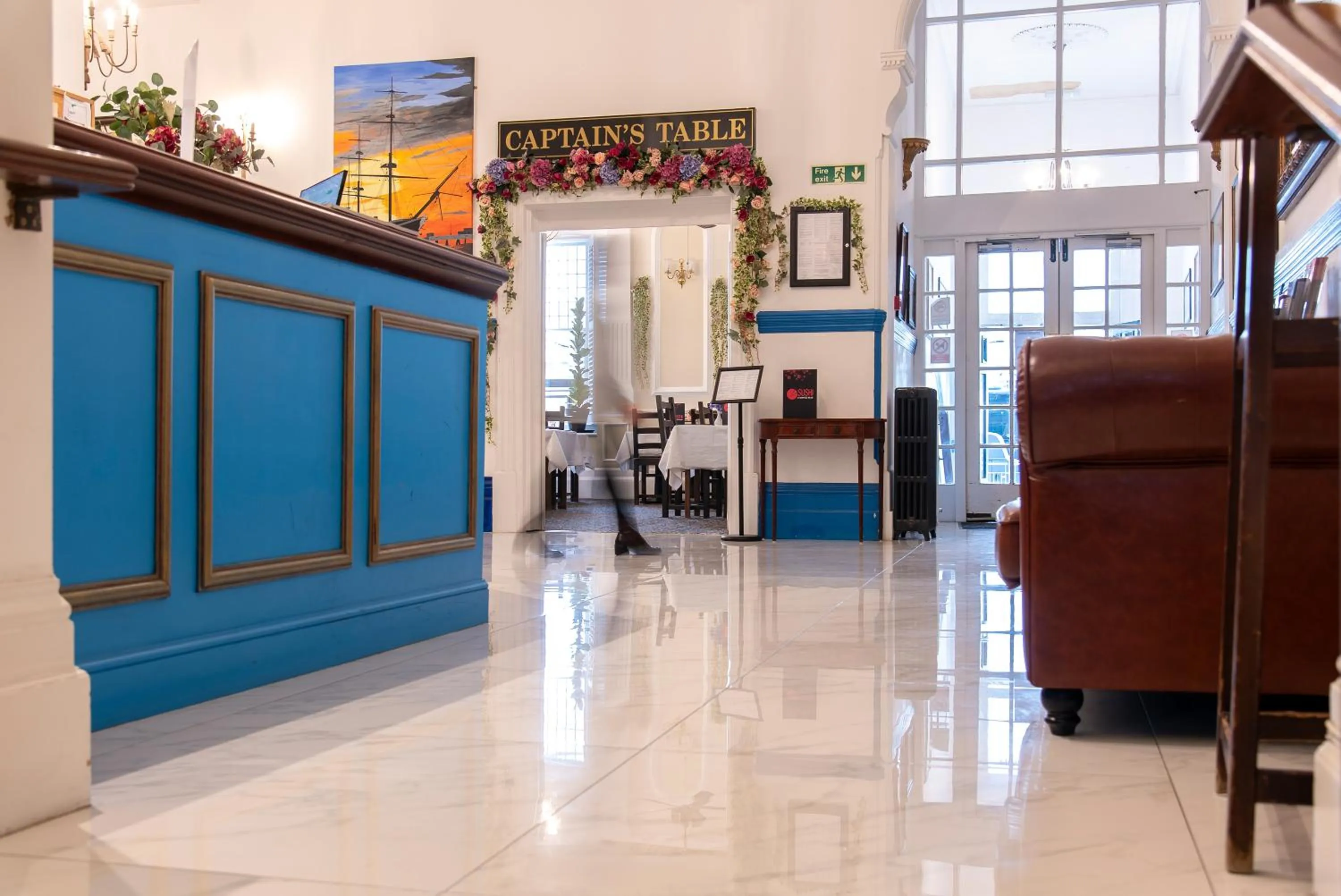 Lobby or reception in Keppels Head Hotel