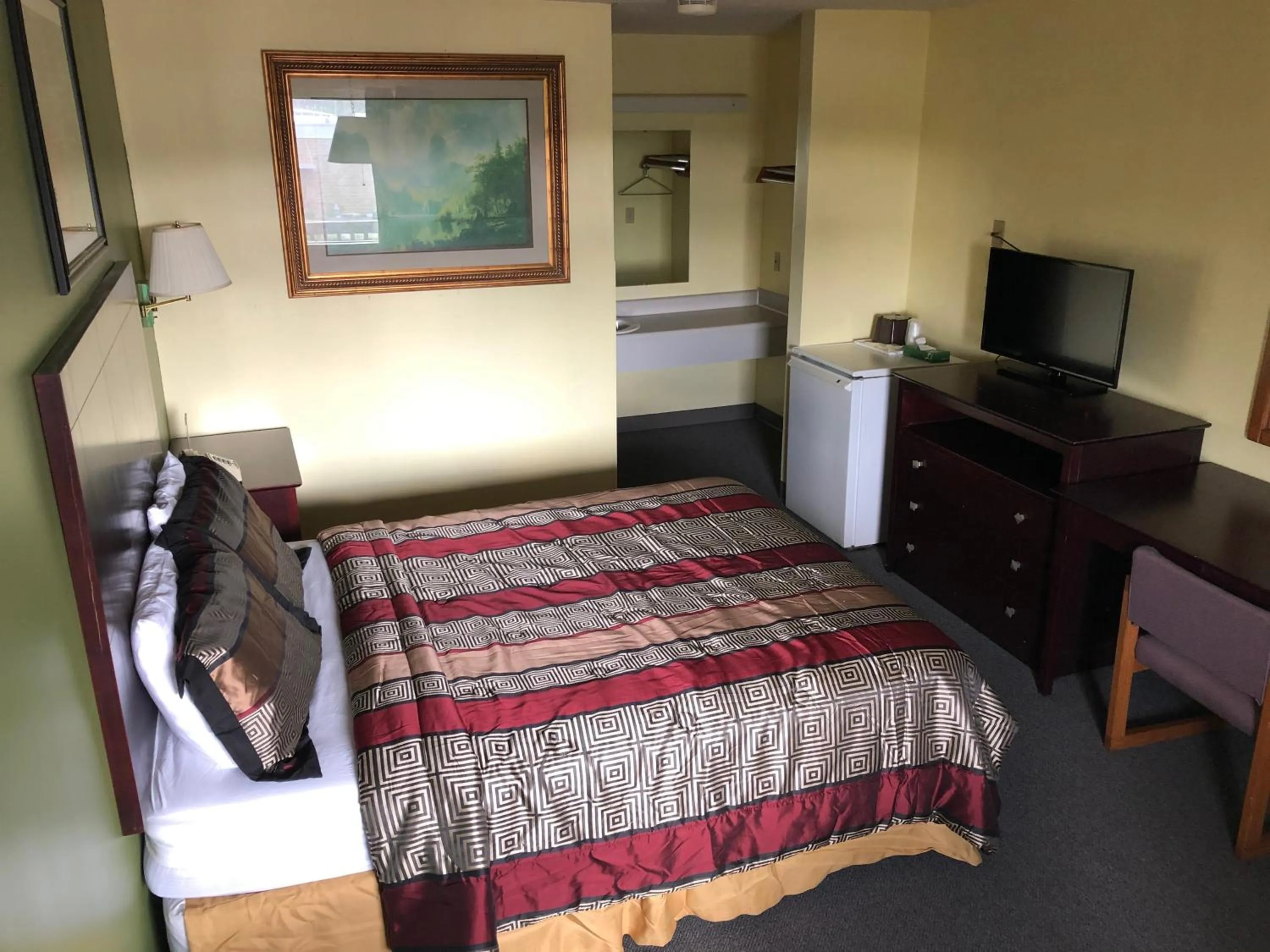 Bedroom, Bed in Salt Creek Inn