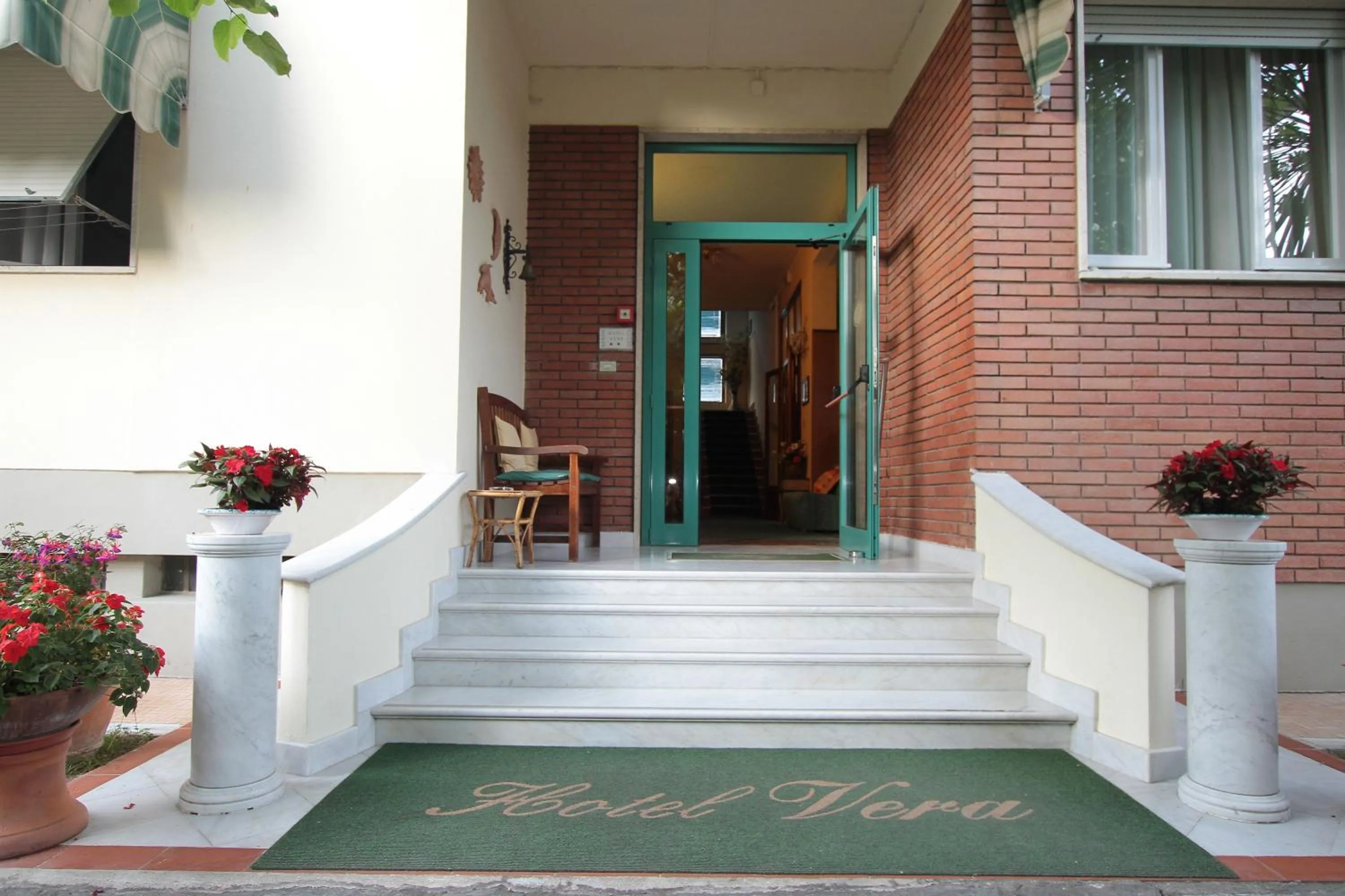 Facade/entrance in Hotel Vera