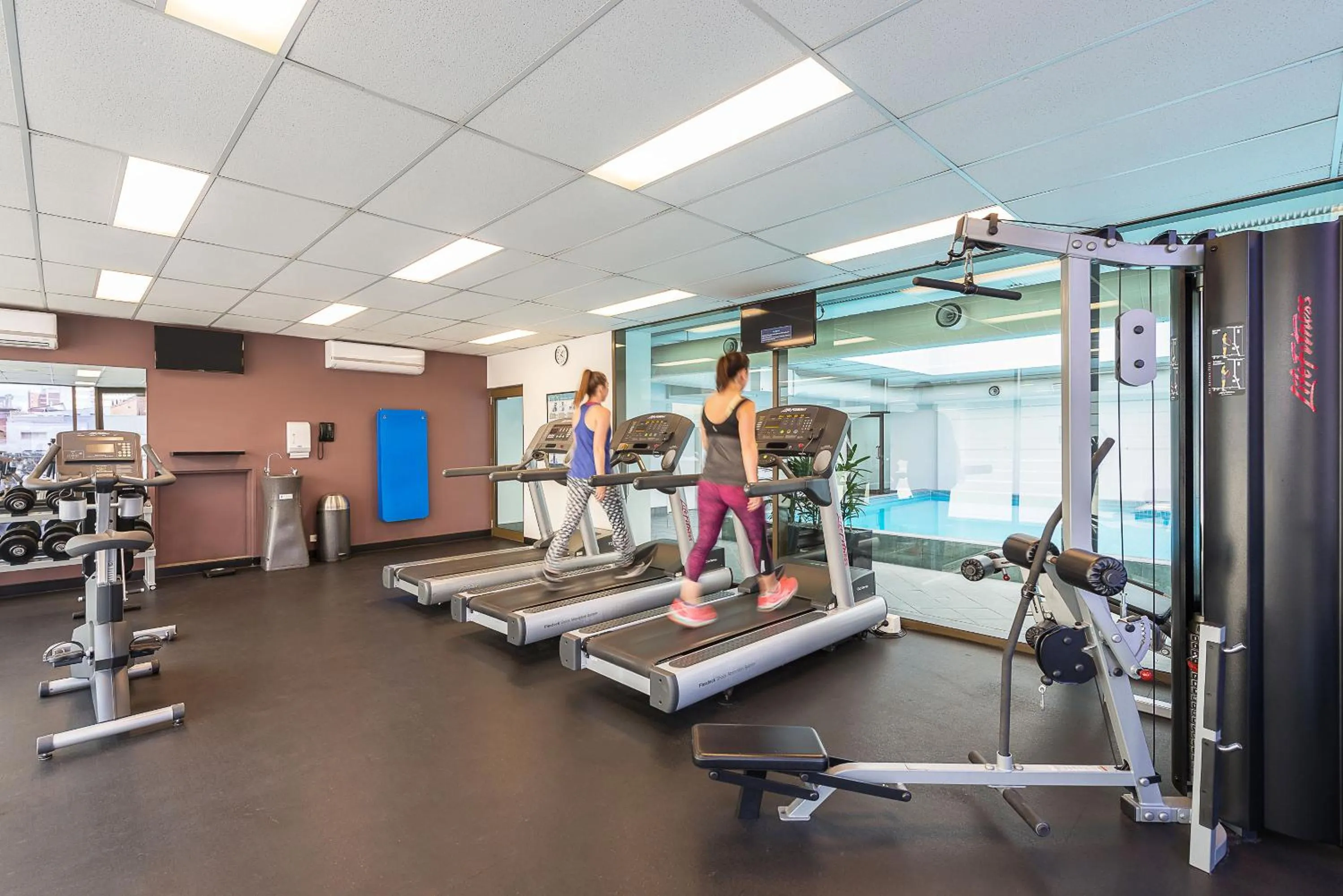 Fitness centre/facilities in Mantra on Russell