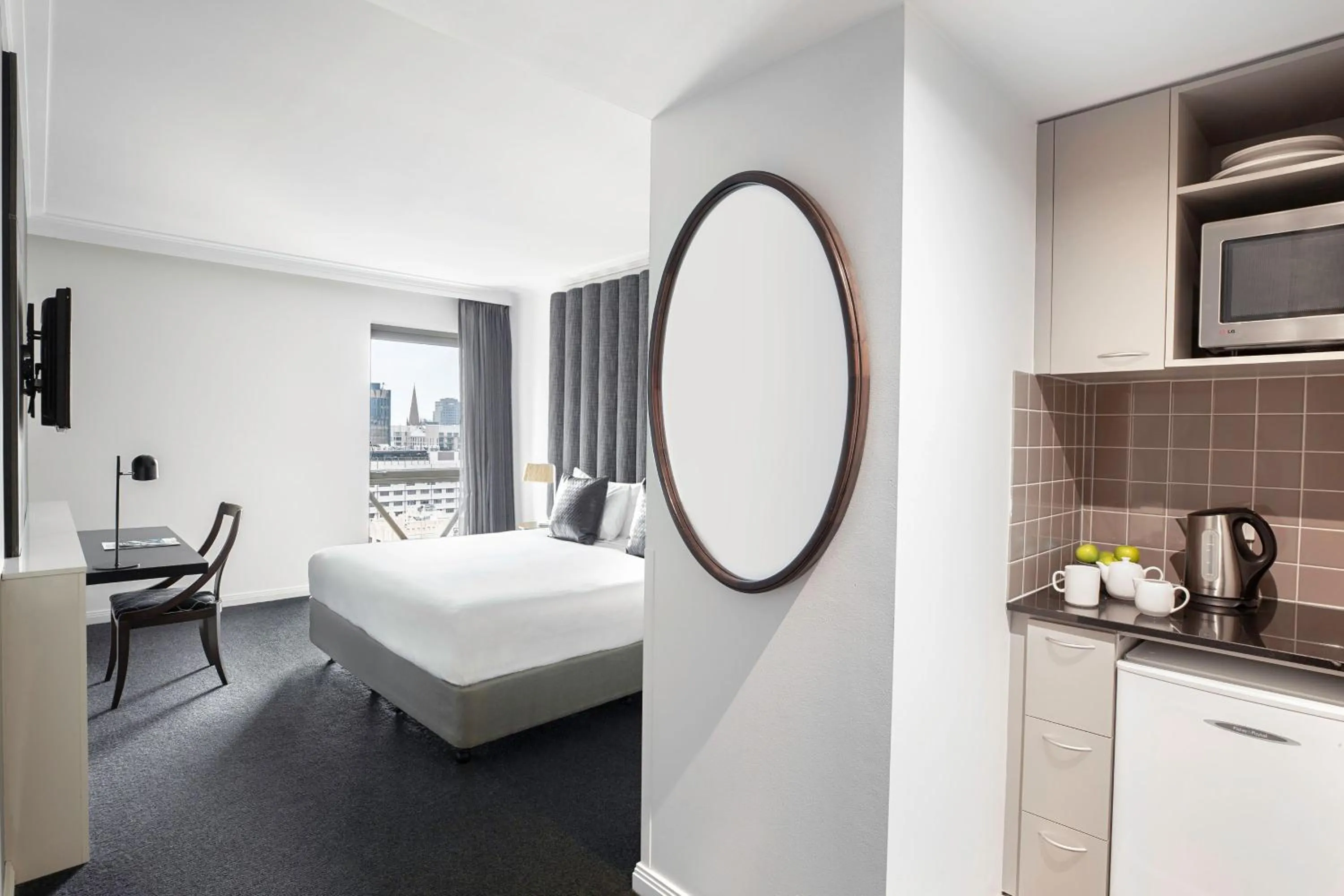 Bed in Mantra on Russell