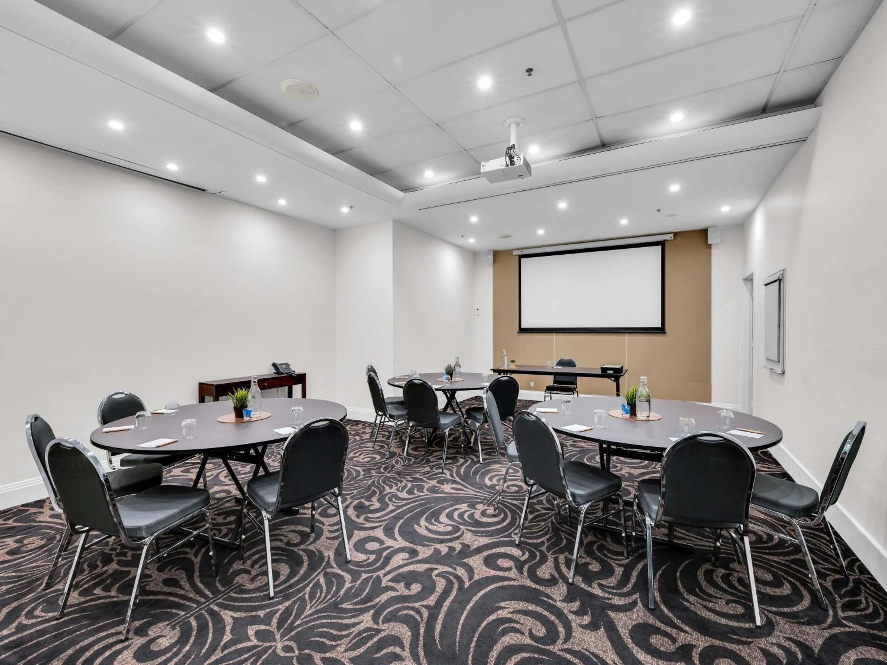 Meeting/conference room in Mantra on Russell