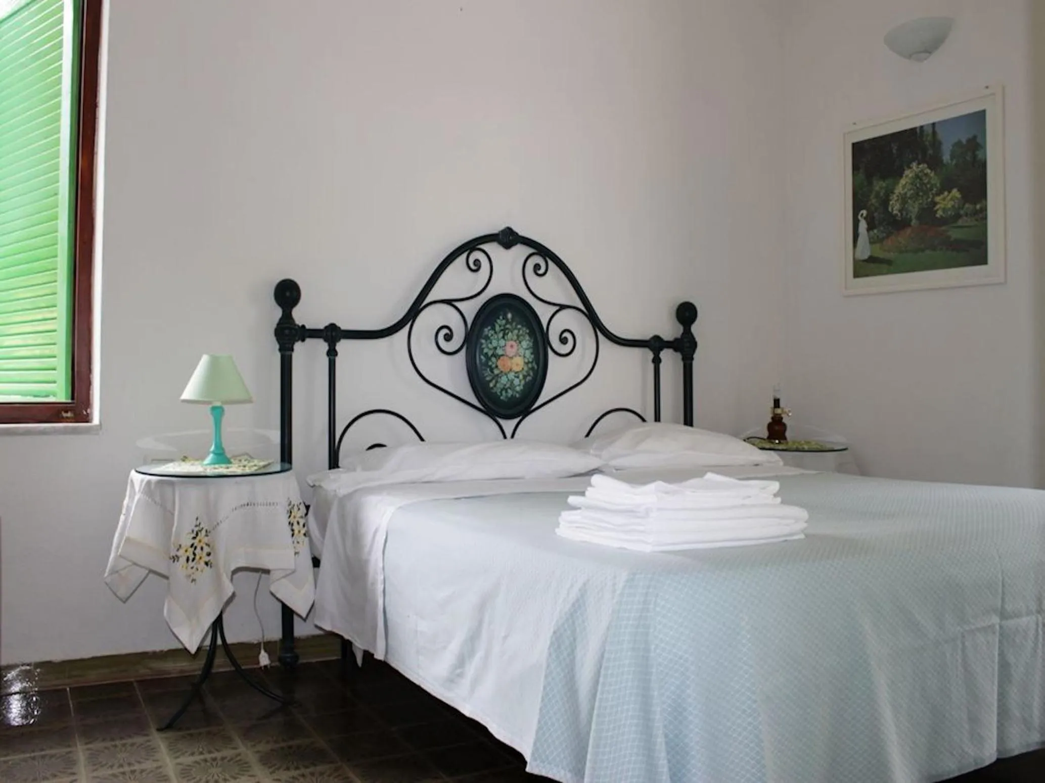 Bed in Mandel Residence by Mandel Club