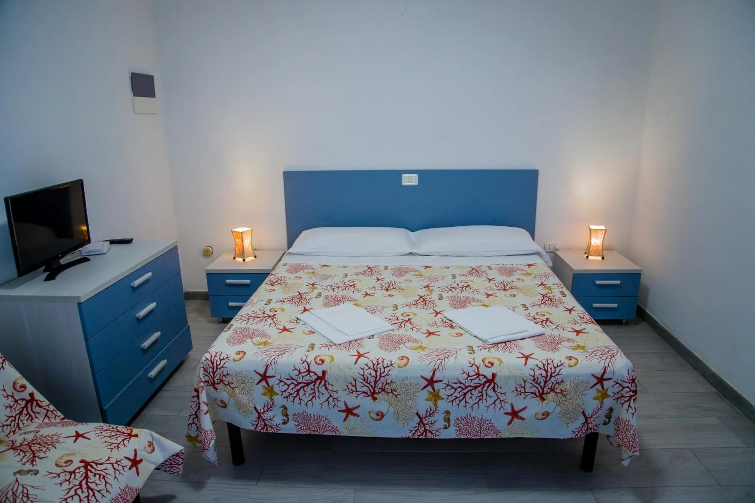 Bedroom in Mandel Residence by Mandel Club