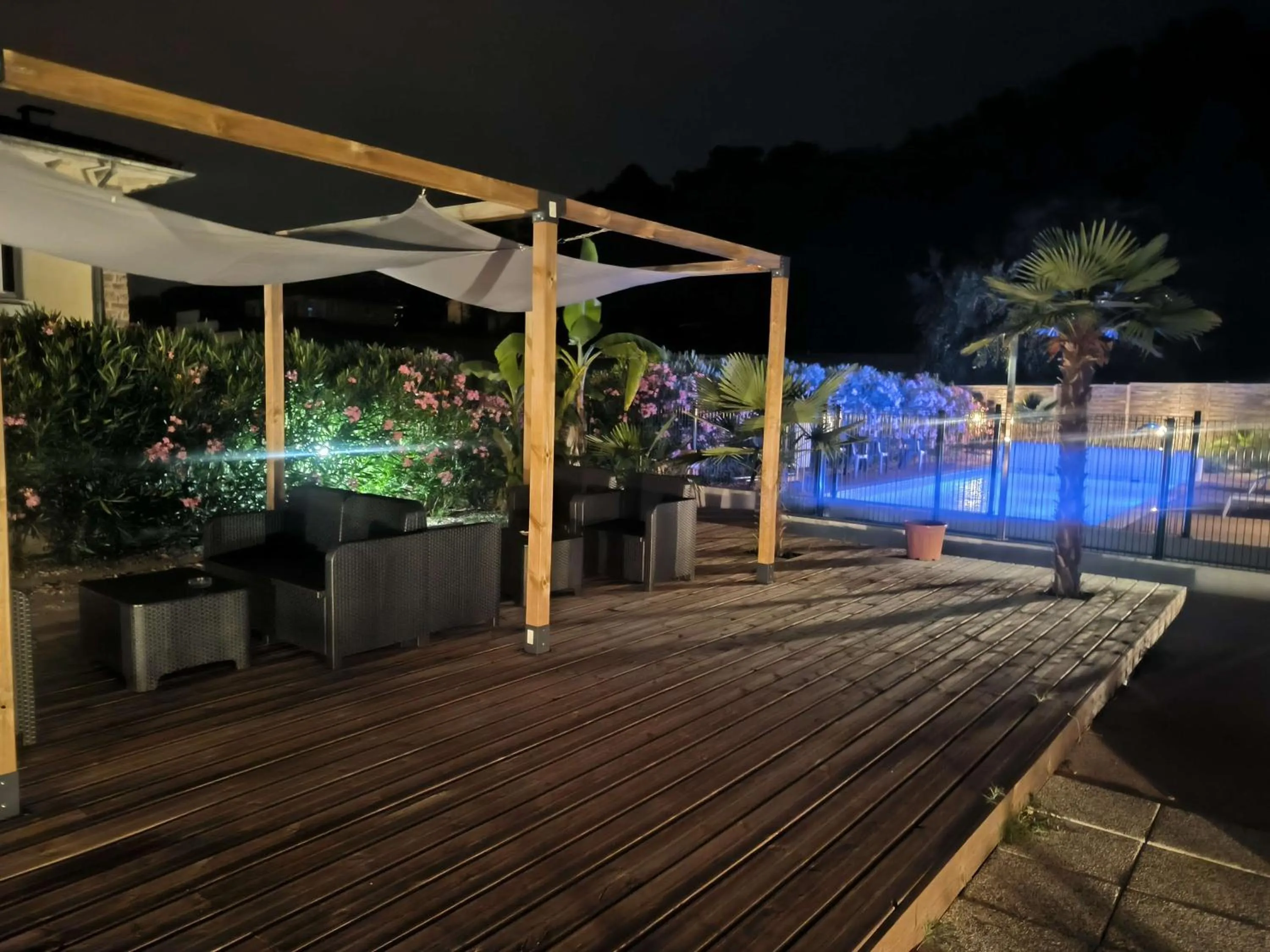 Property building in Brit Hotel Brive La Gaillarde - Restaurant La Limousine