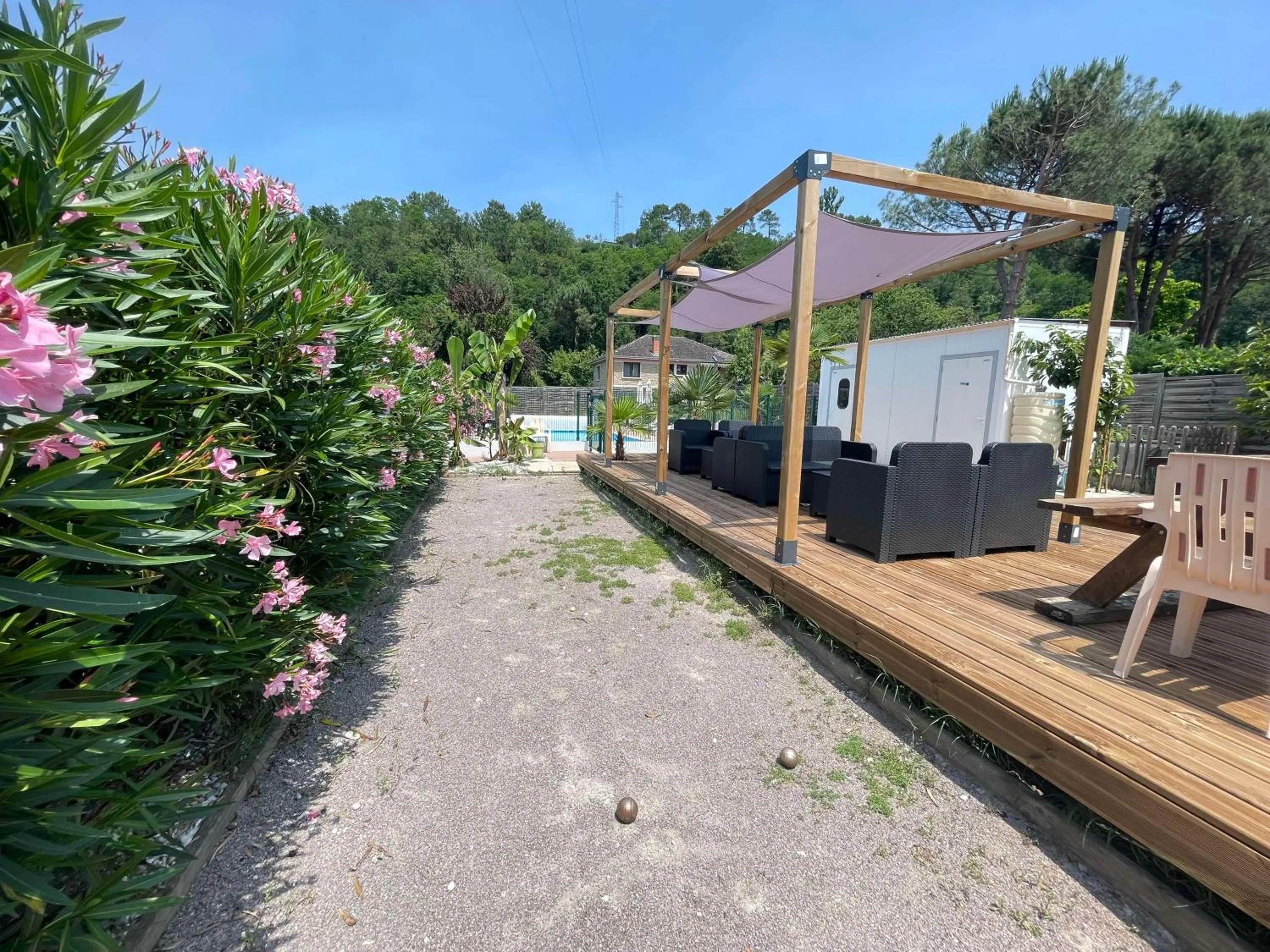 Property building in Brit Hotel Brive La Gaillarde - Restaurant La Limousine