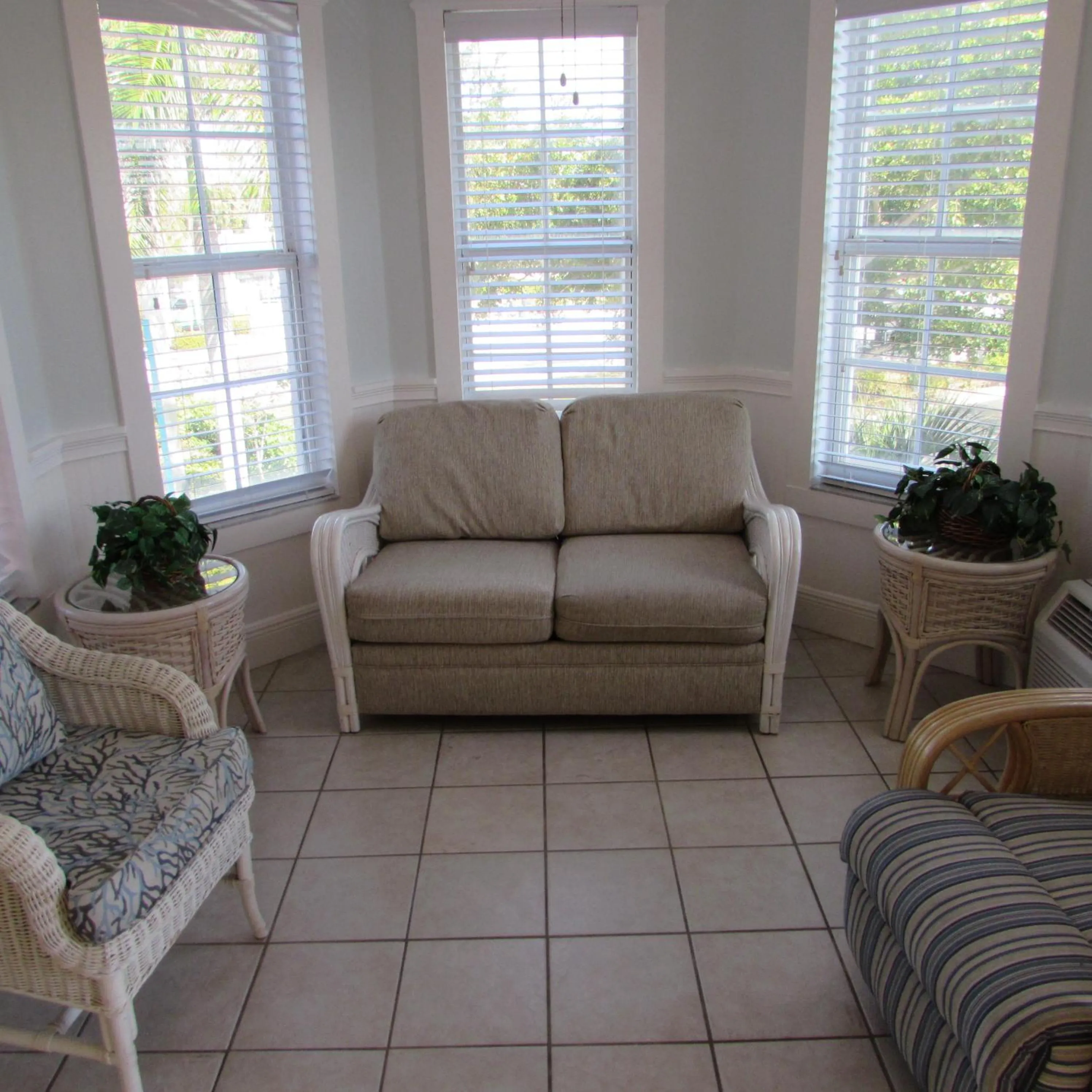 Seating area in Edison Beach House