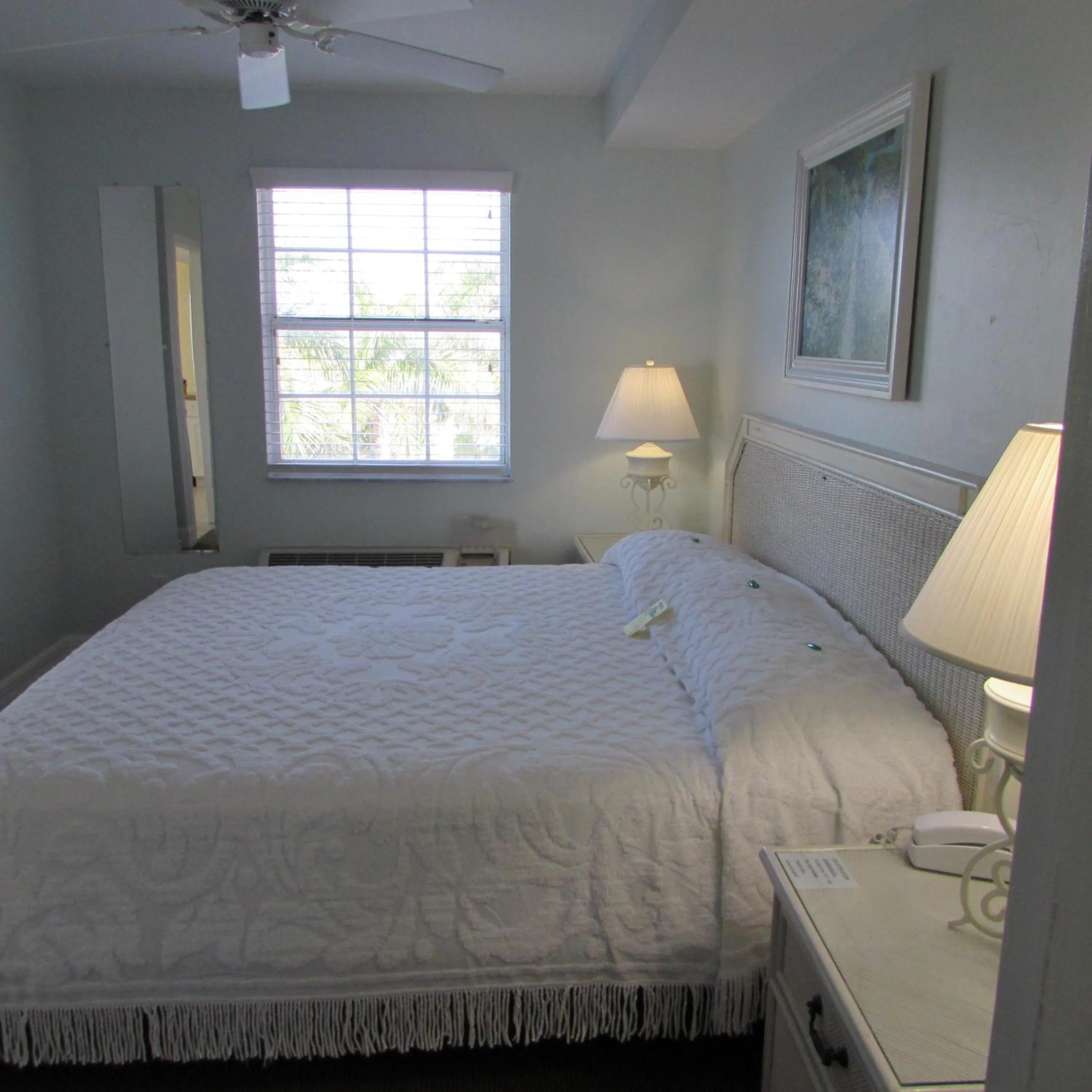 Bedroom in Edison Beach House