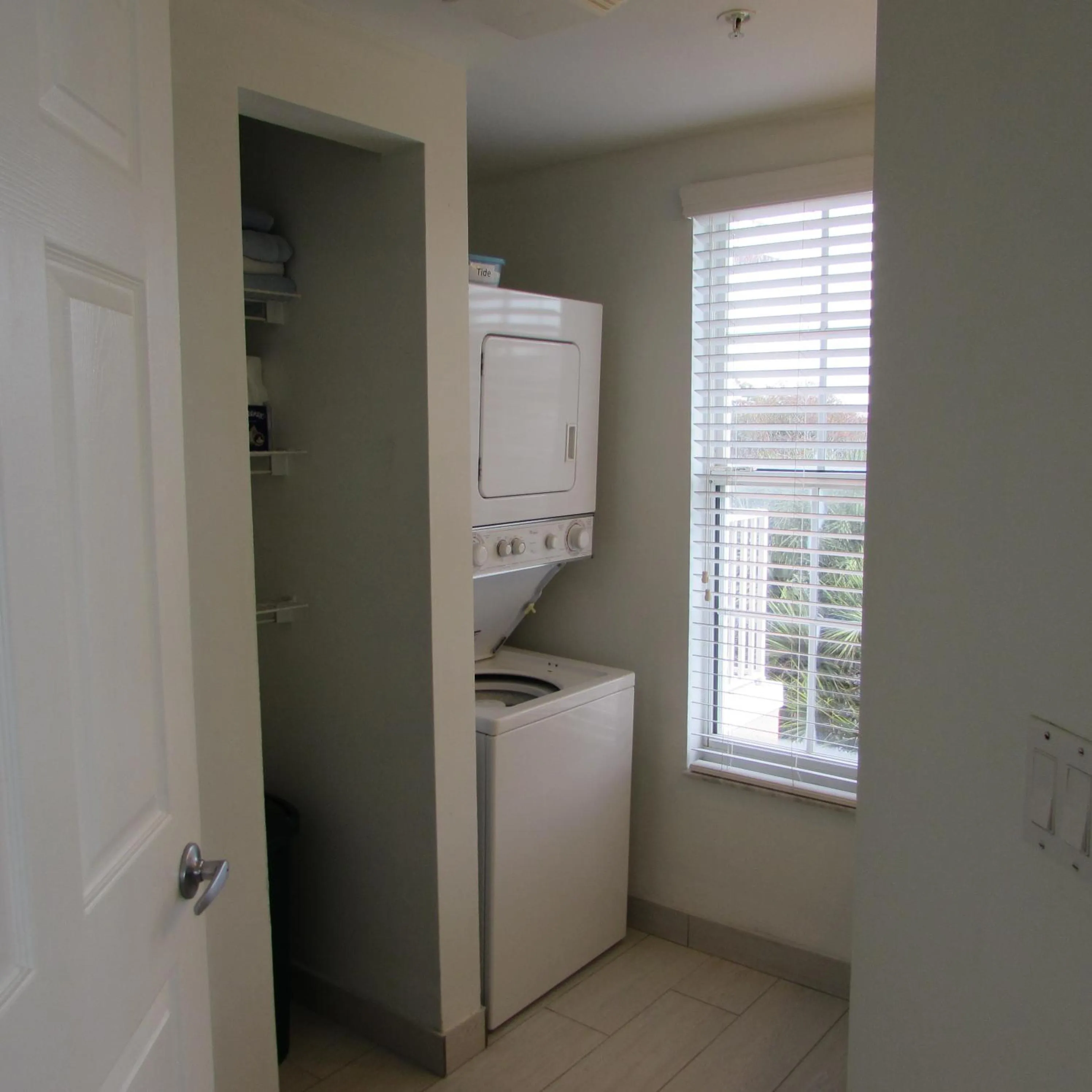 Area and facilities in Edison Beach House