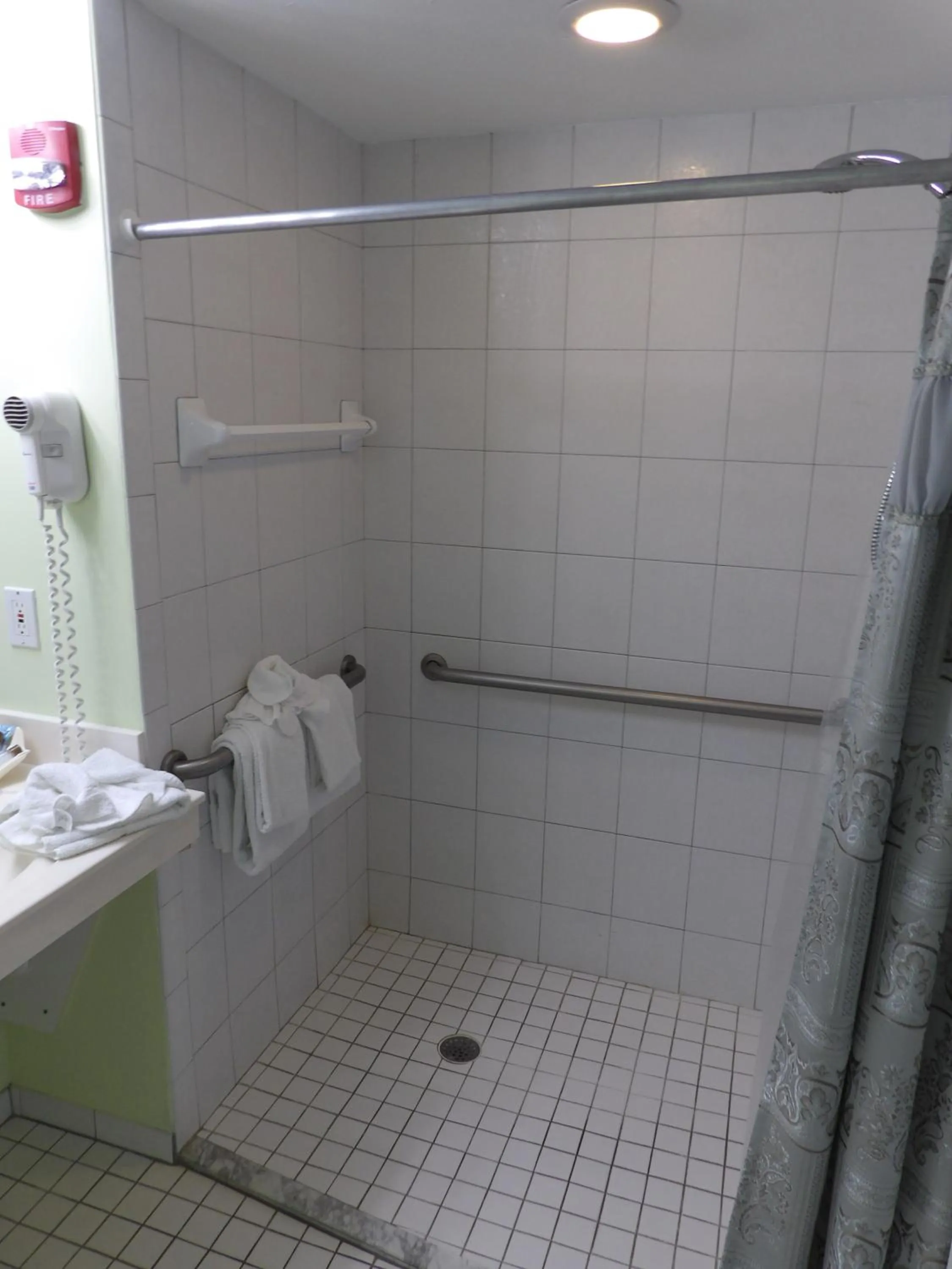 Shower in Edison Beach House