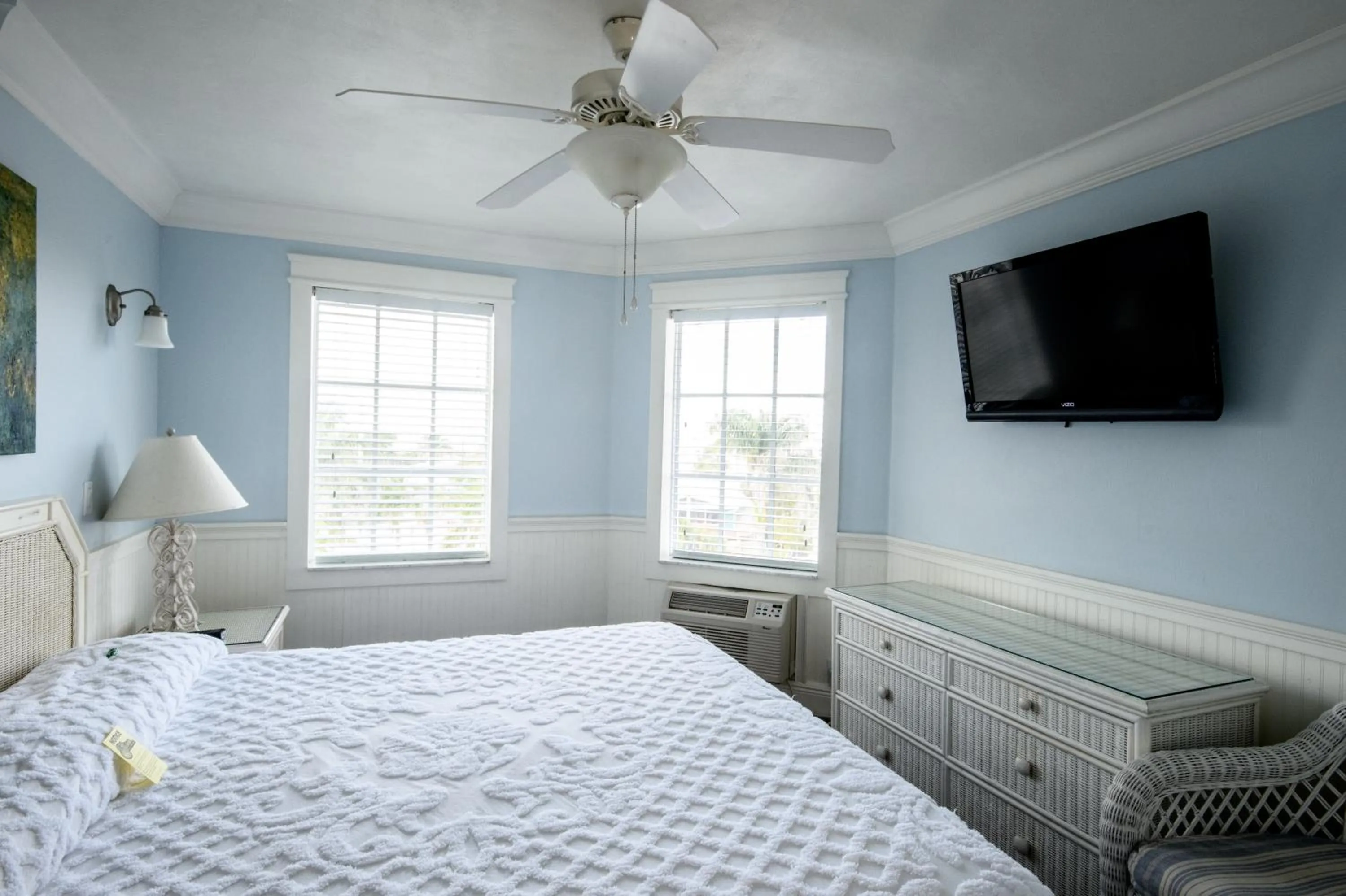 Bedroom in Edison Beach House
