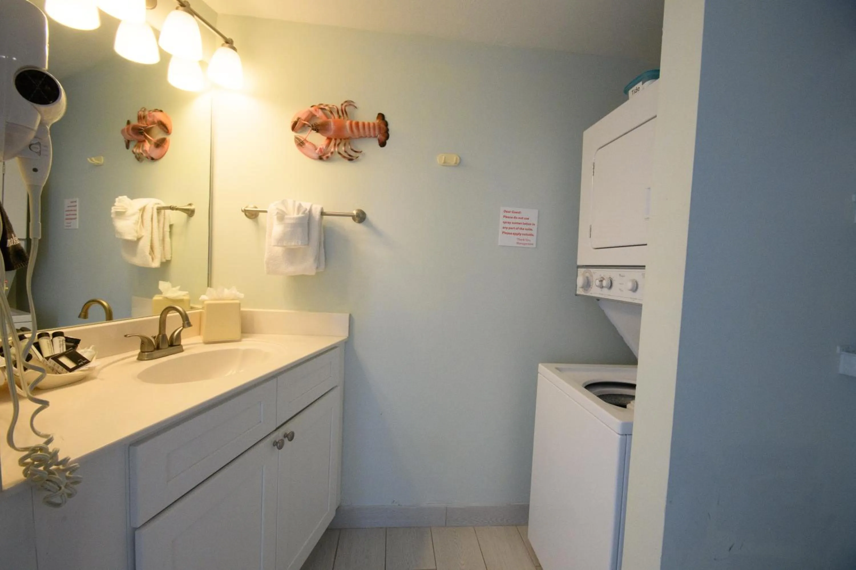 Bathroom in Edison Beach House