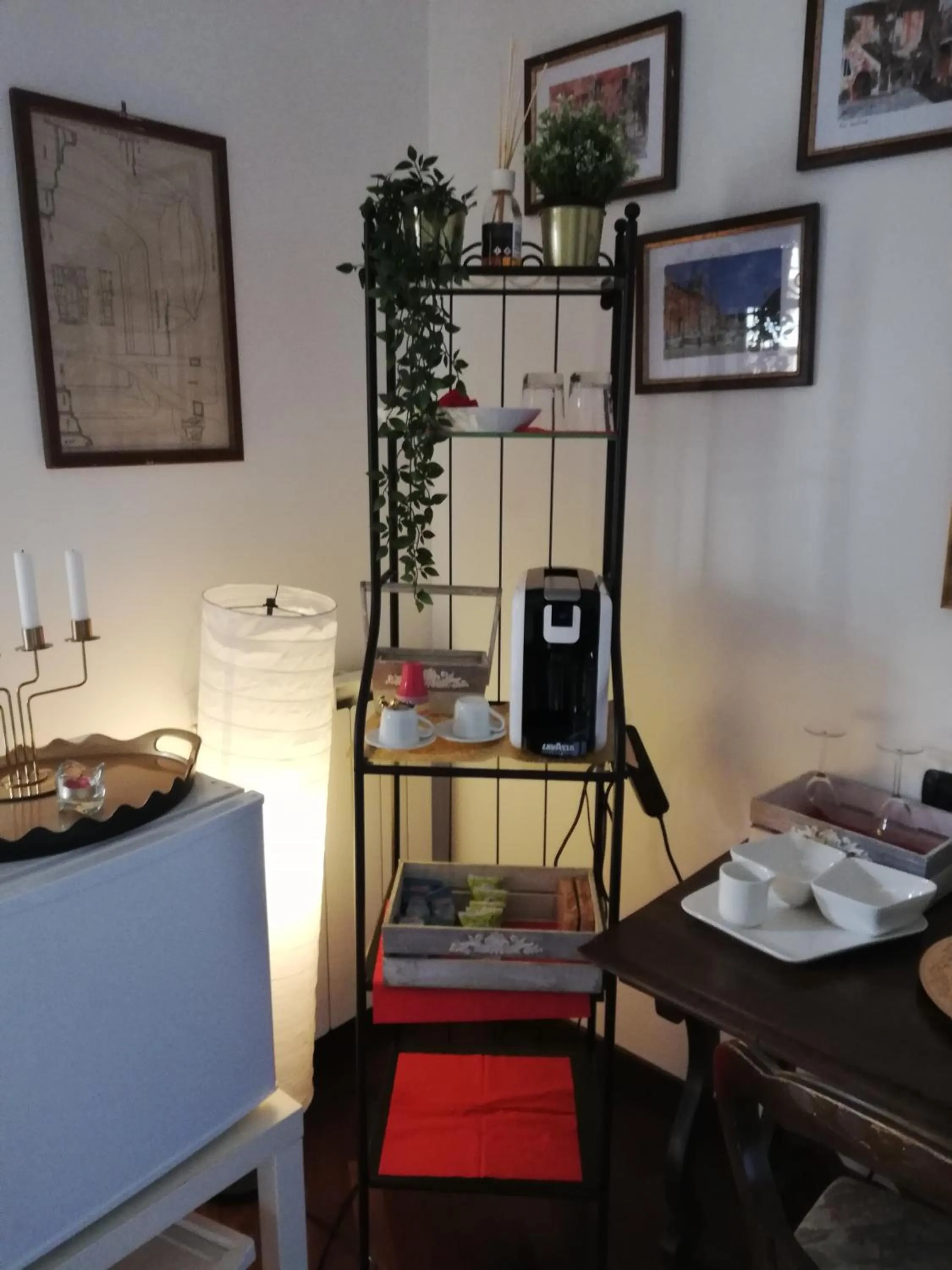 Coffee/tea facilities in Leonardo Rome Holidays