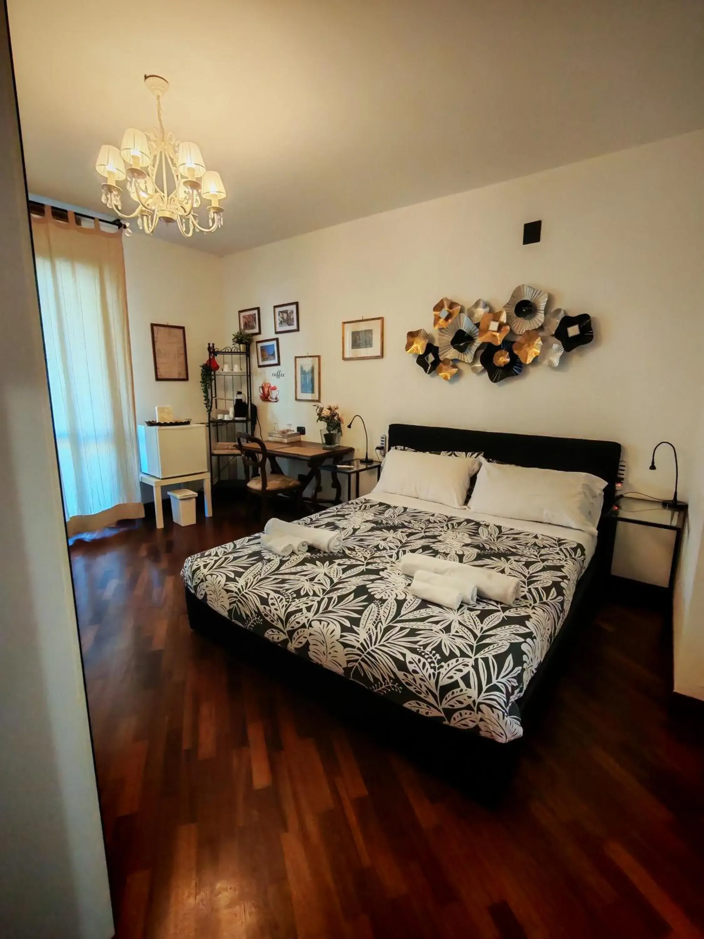 King Room with Balcony - single occupancy in Leonardo Rome Holidays King Room with Balcony - single occupancy in Leonardo Rome Holidays