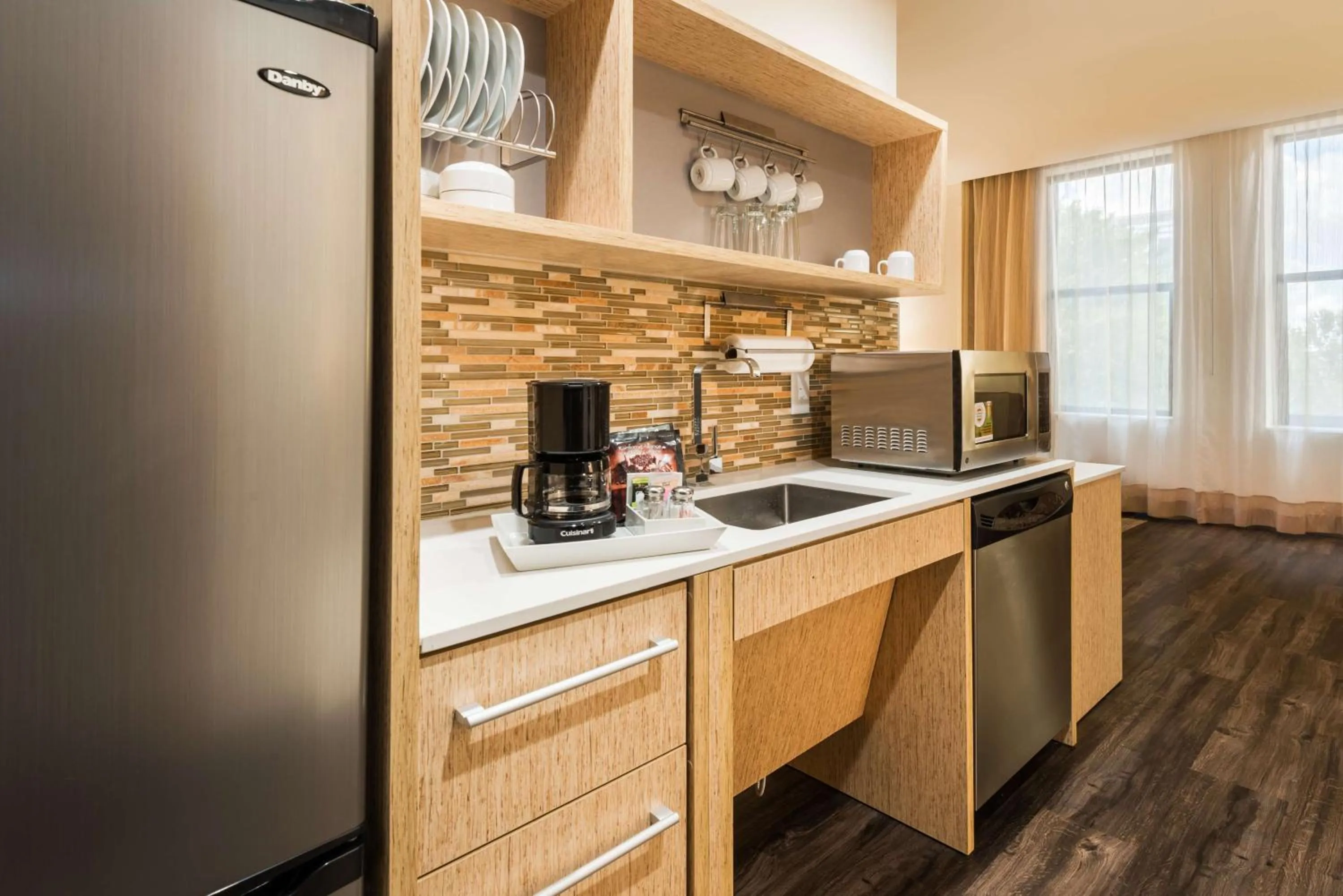 Kitchen or kitchenette in Home2 Suites by Hilton Atlanta Downtown