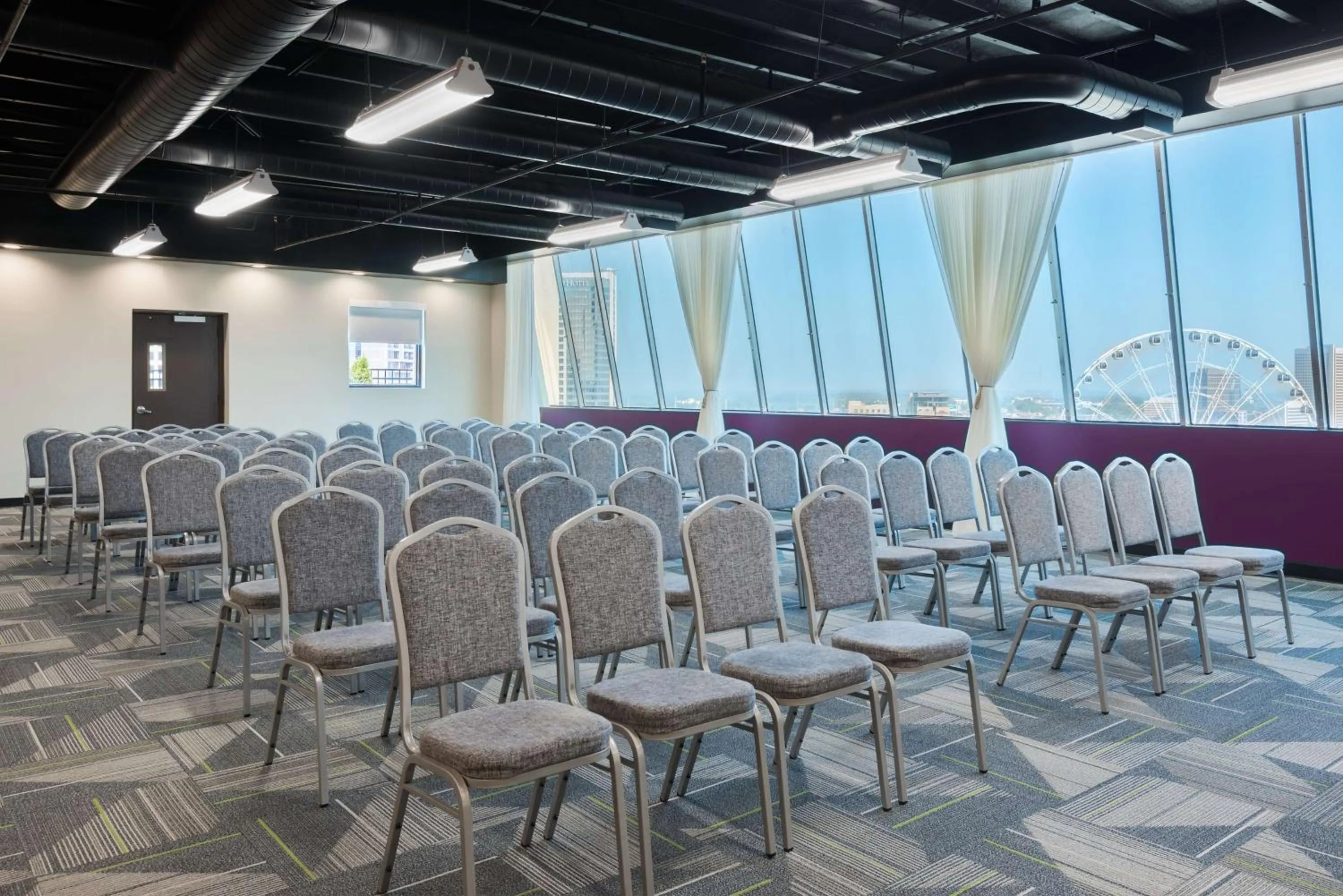 Meeting/conference room in Home2 Suites by Hilton Atlanta Downtown