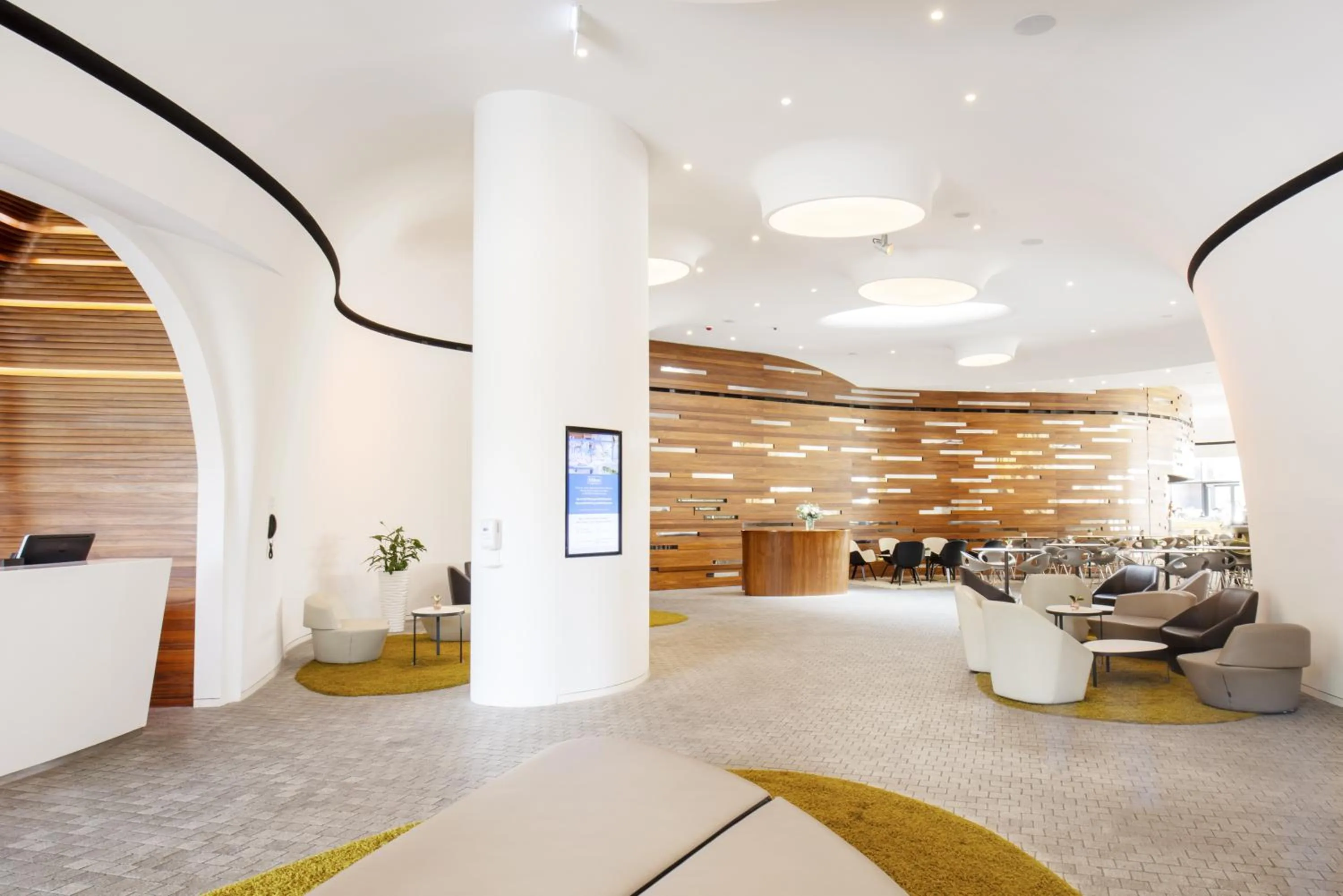 Lobby or reception in DoubleTree by Hilton Wroclaw