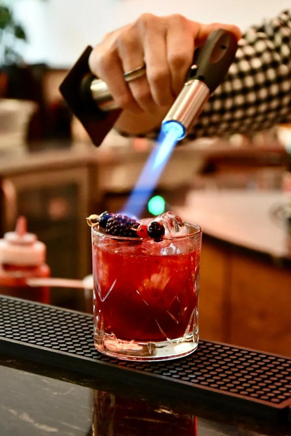 Lounge or bar in DoubleTree by Hilton Wroclaw