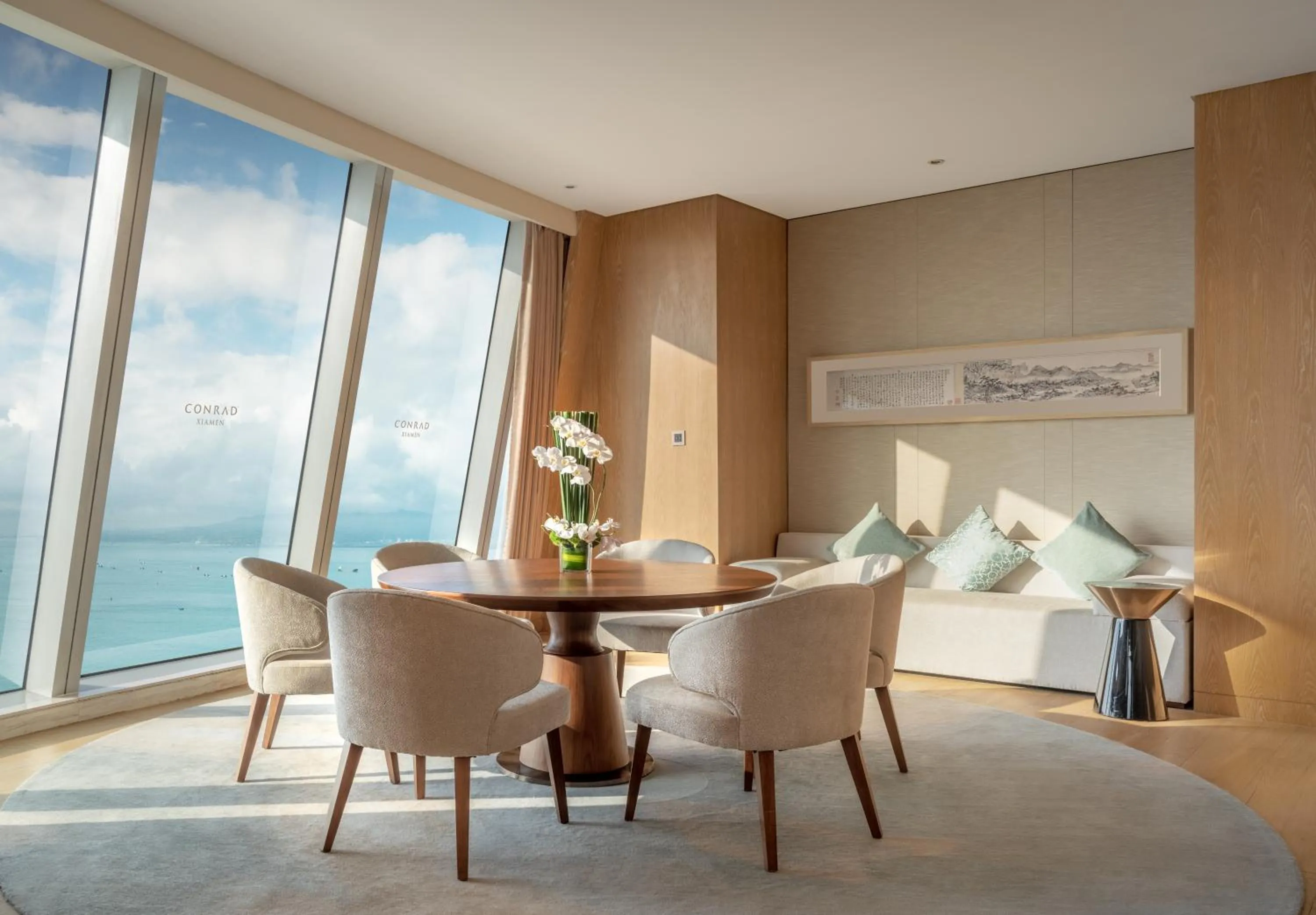Dining area in Conrad Xiamen