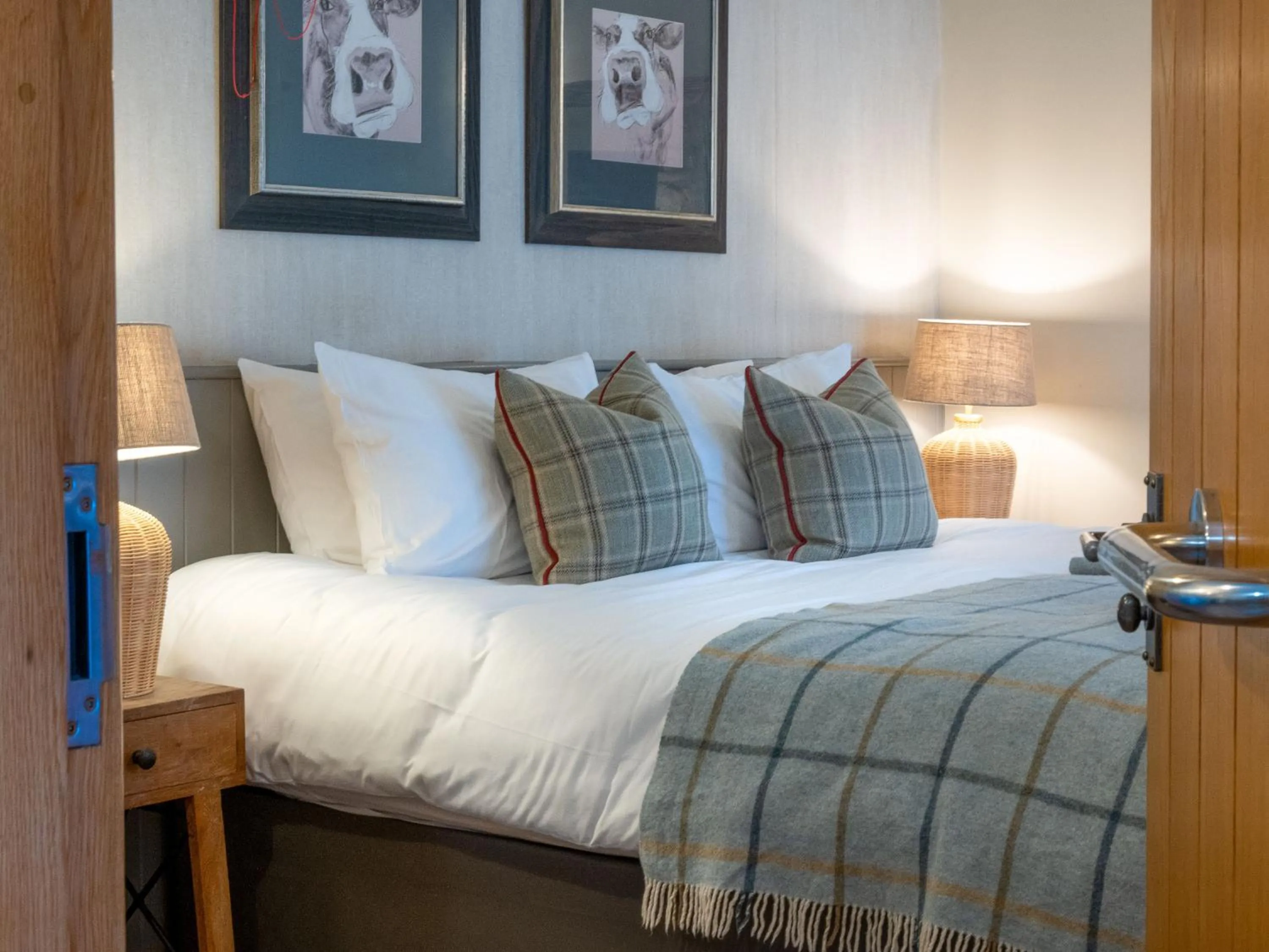 Feature Accessible Room in The Lister Arms