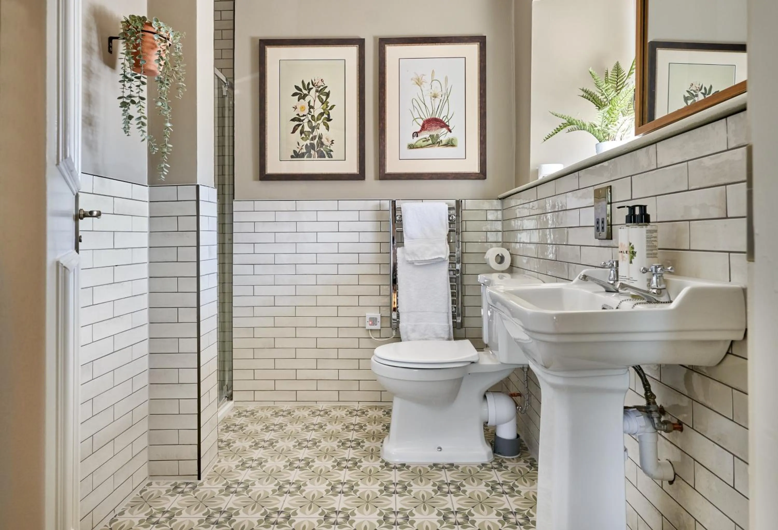 Toilet in The Langford Inn