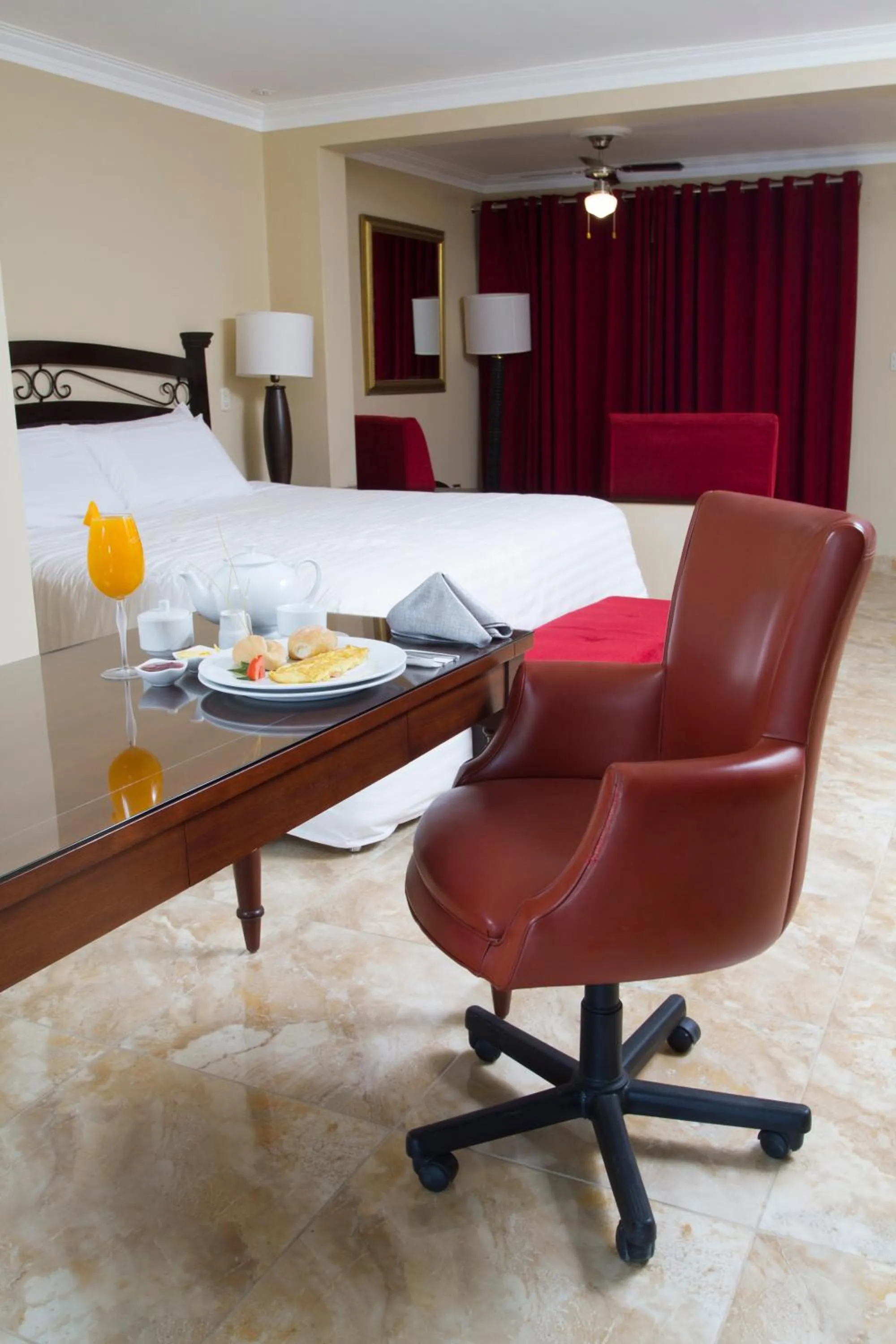 Food and drinks in Hacienda San Juan Resort