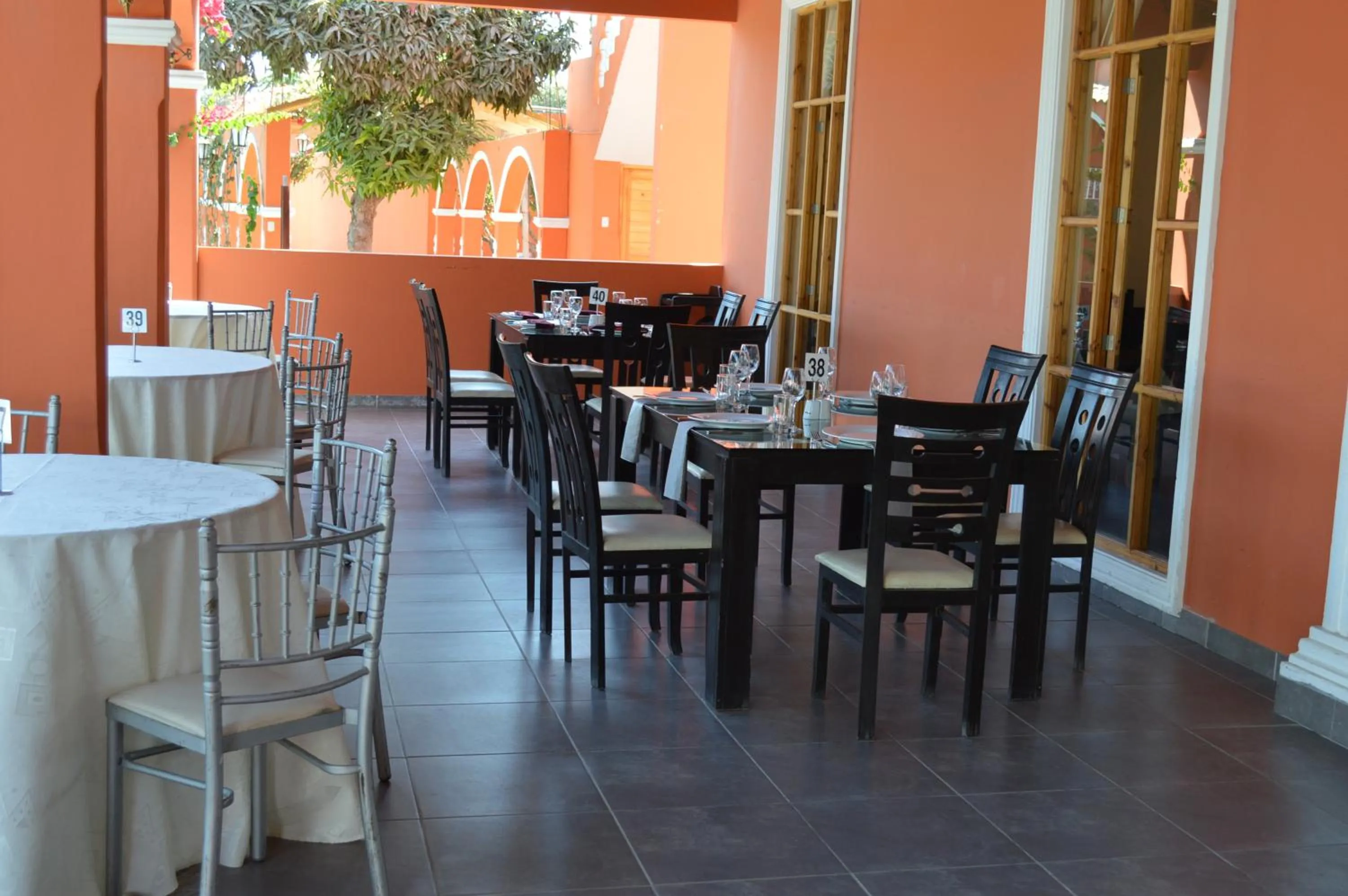 Communal lounge/ TV room in Hacienda San Juan Resort