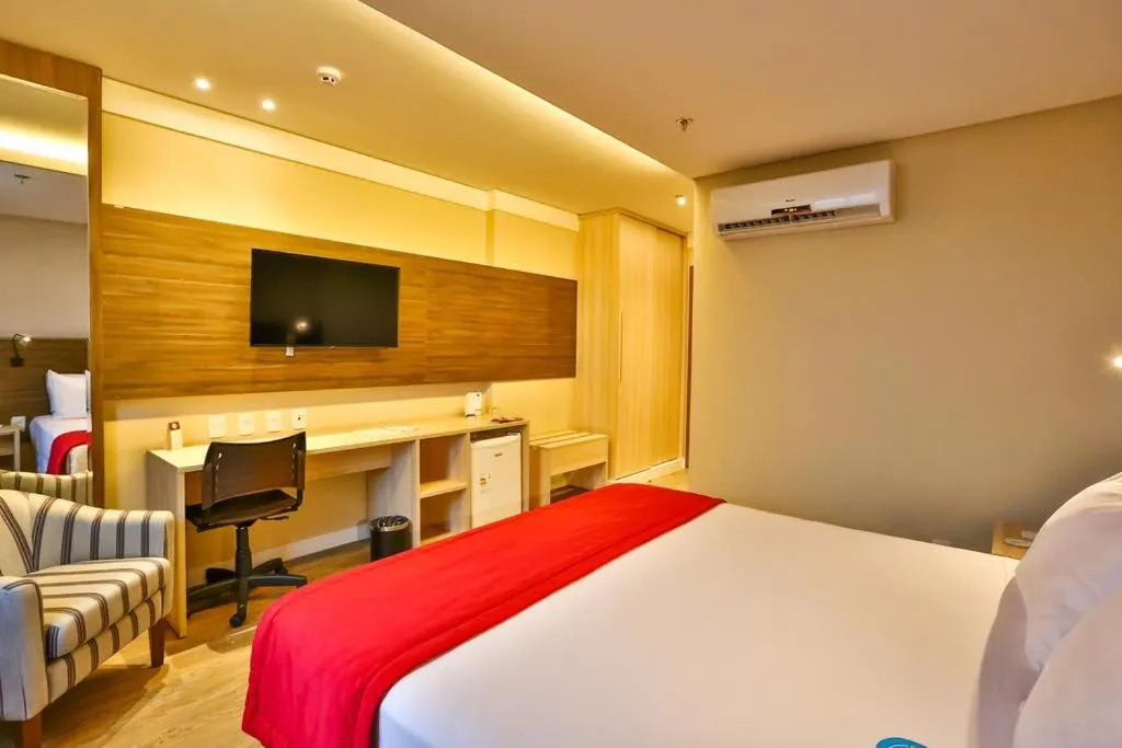 TV and multimedia, Bed in Ibiza Plaza Hotel