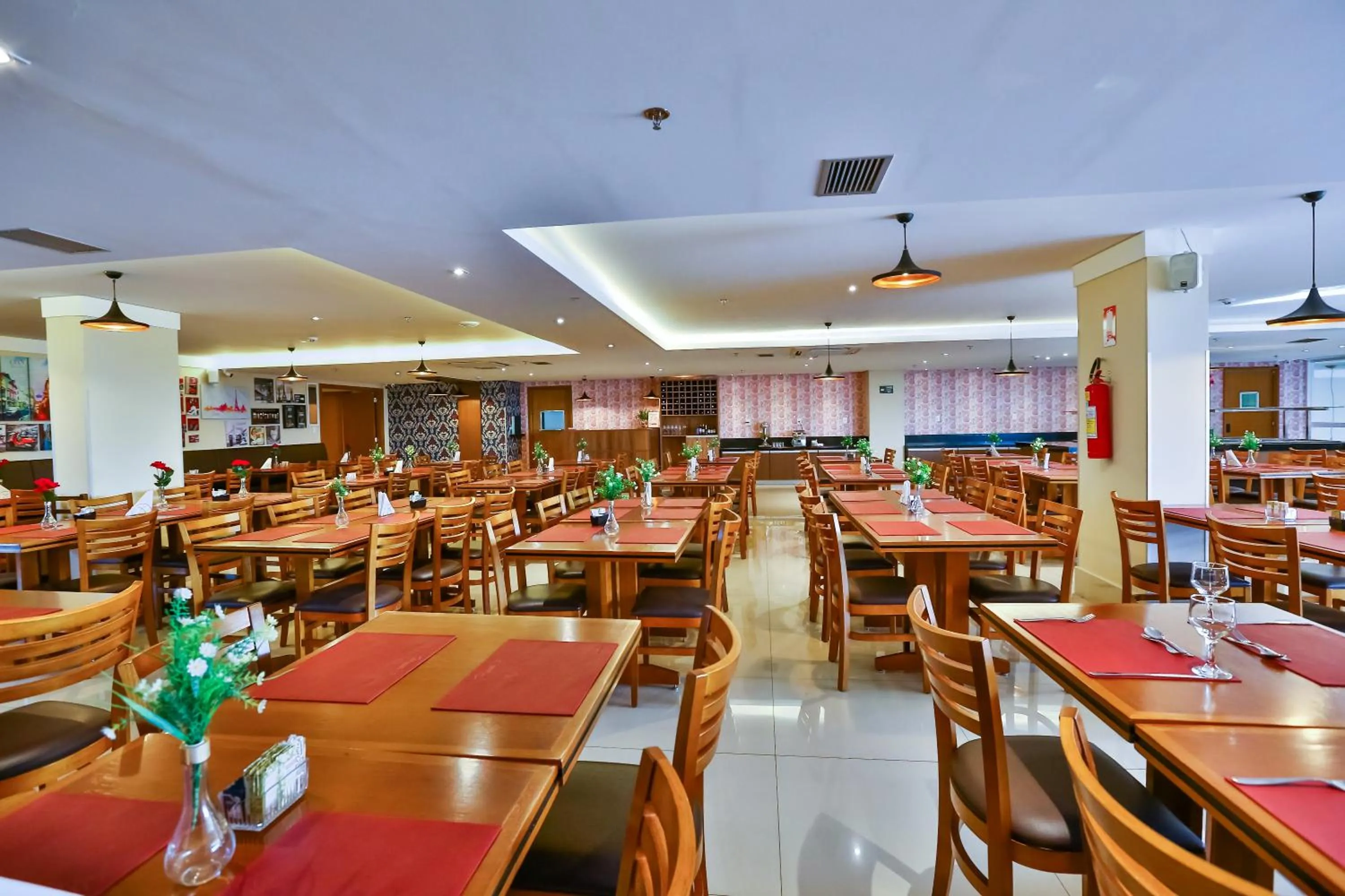 Restaurant/places to eat in Ibiza Plaza Hotel