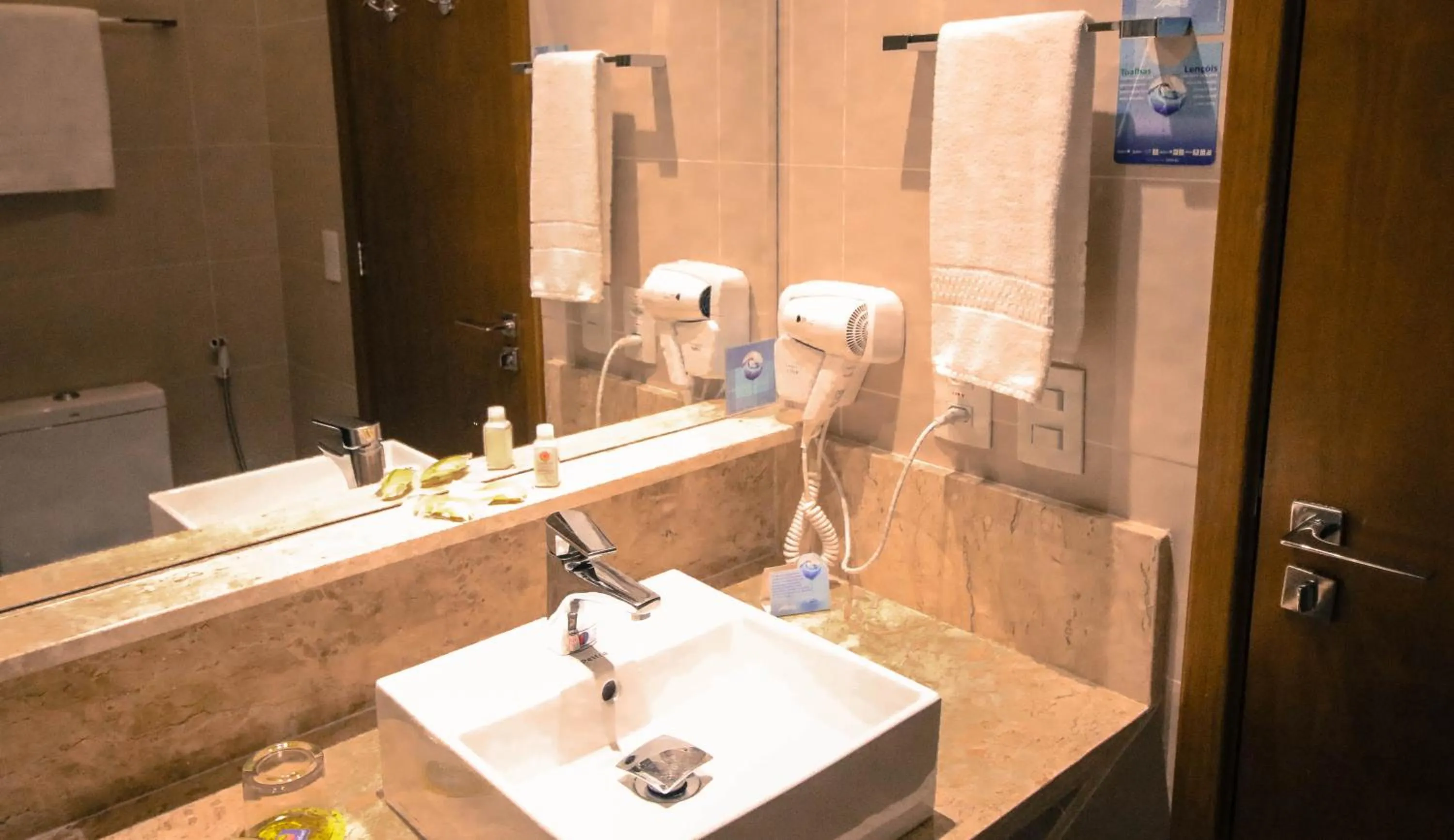 Bathroom in Ibiza Plaza Hotel