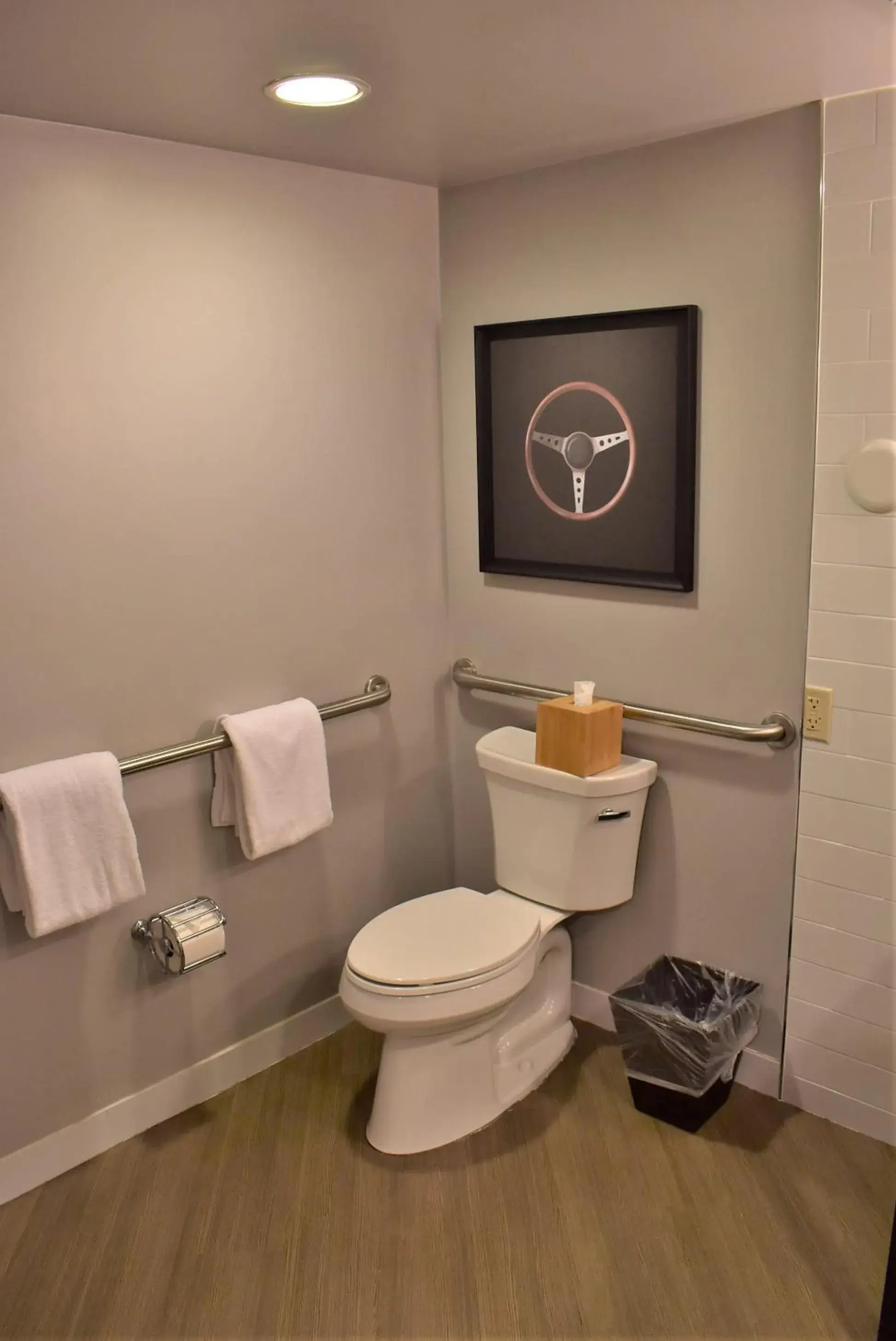 King Room - Disability Access in Chaminade Resort & Spa King Room - Disability Access in Chaminade Resort & Spa