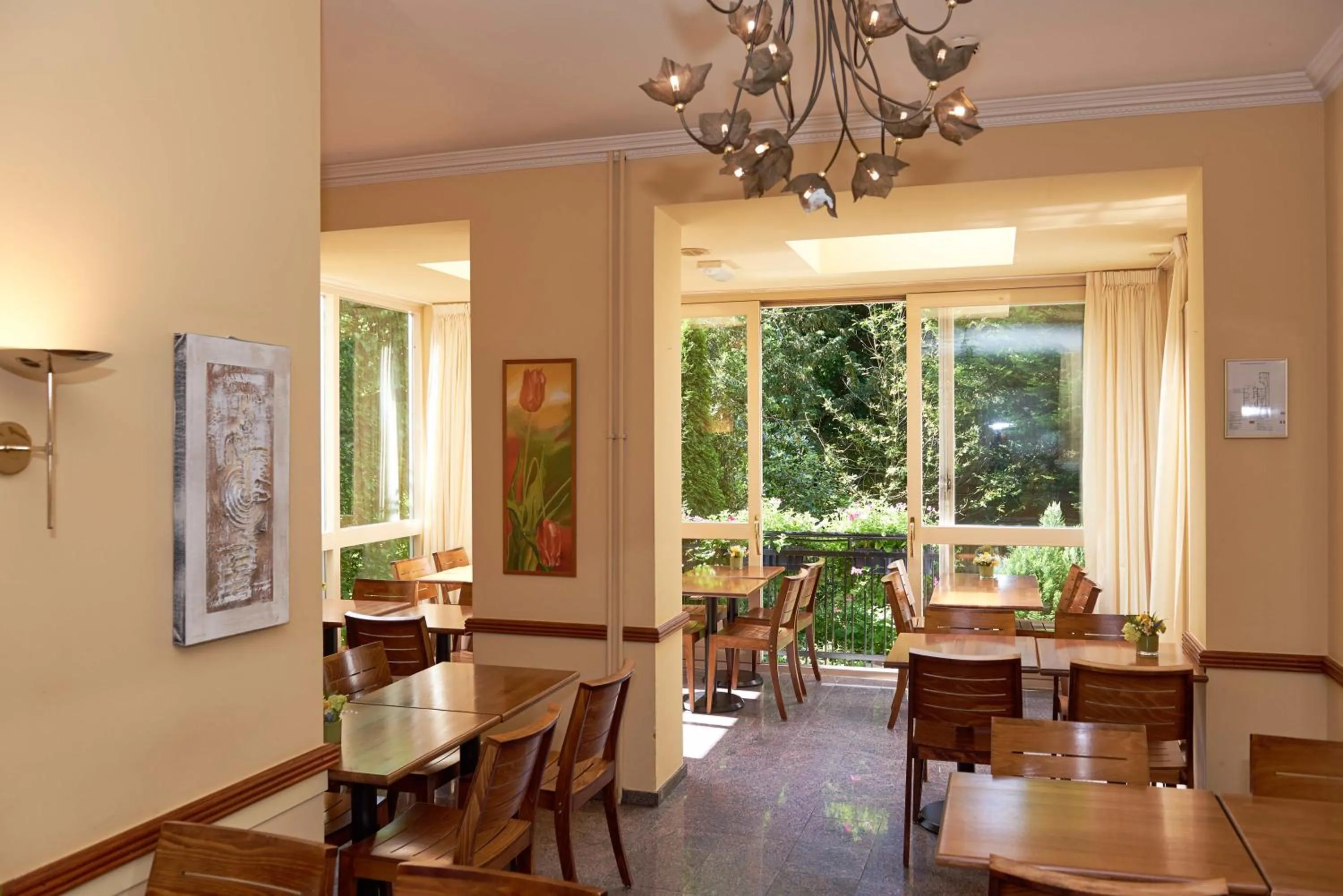 Restaurant/places to eat in Prinsenhotel