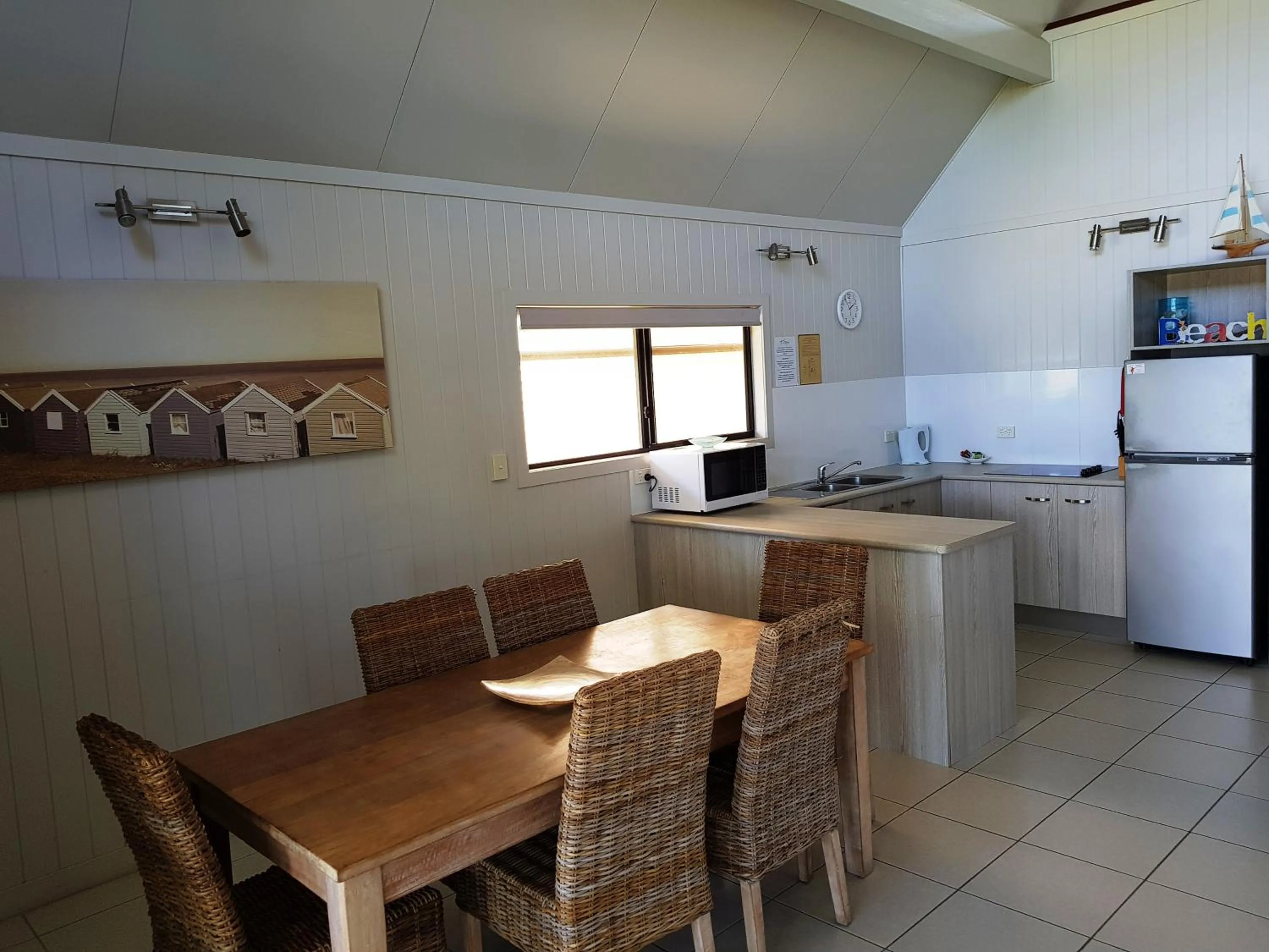 Cardwell Beachcomber Motel & Tourist Park