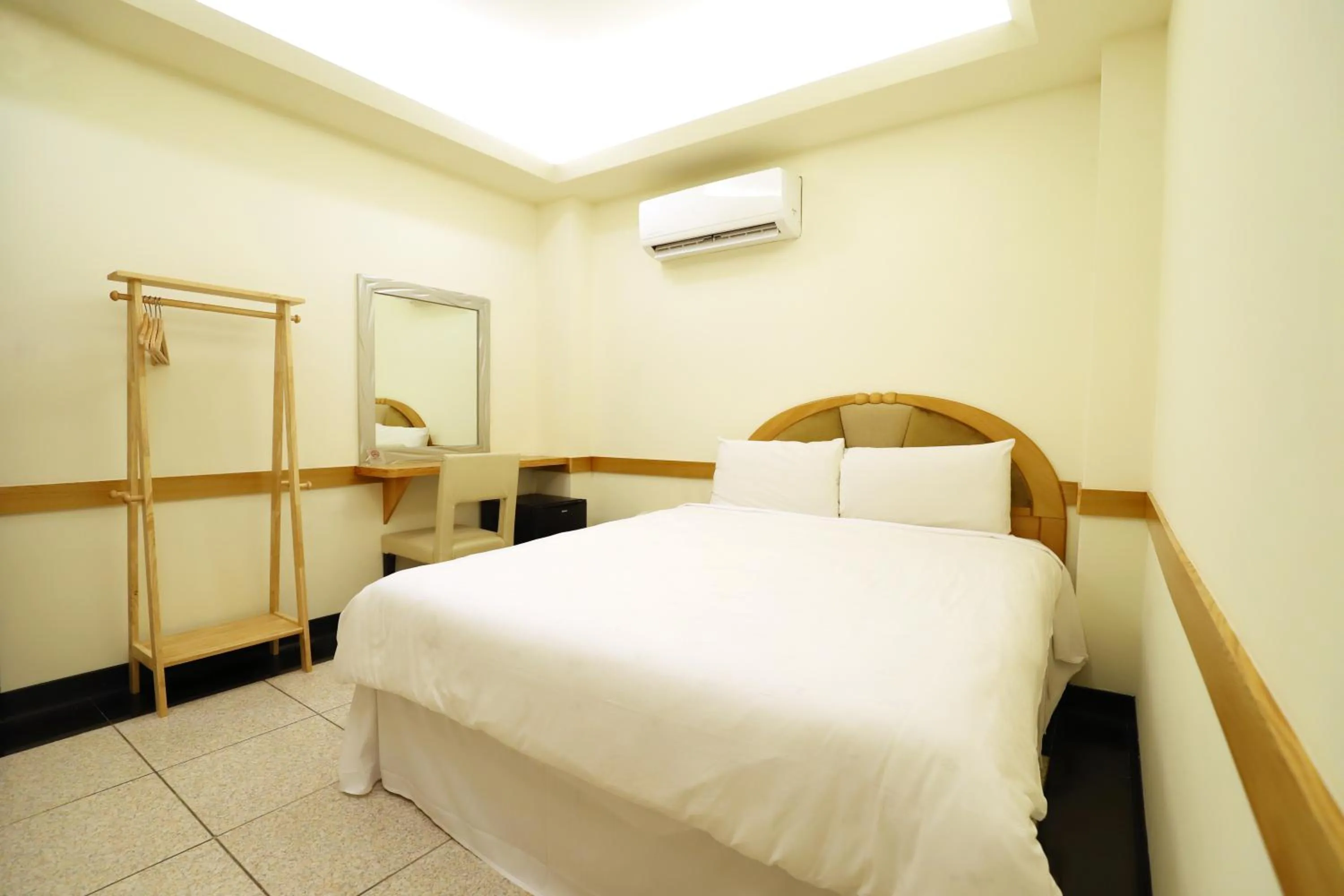 Bed in Gorgeous Hot Spring Resort