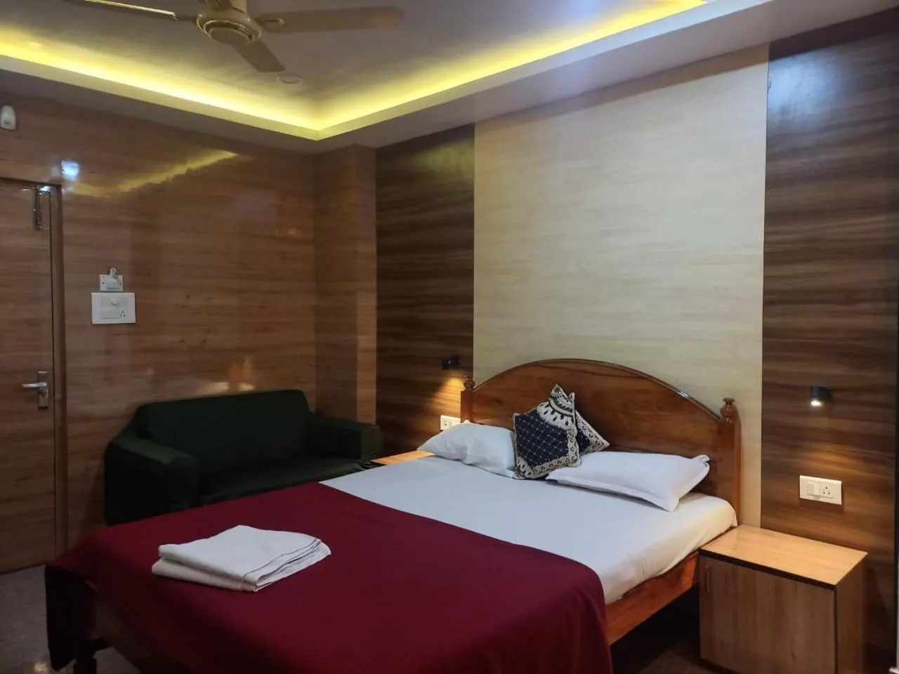 Bed in The Seaview Residency