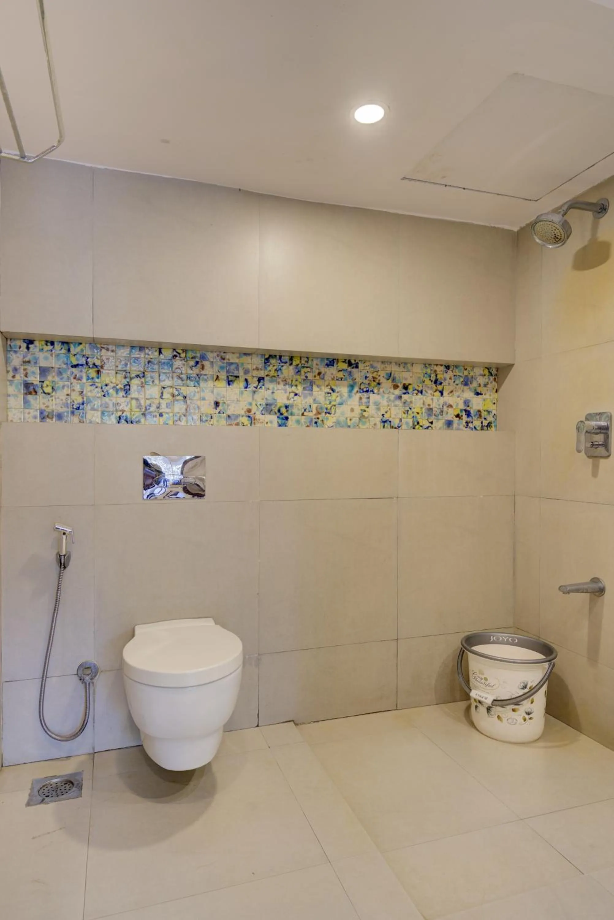 Shower in Eternal wave by HappyInch