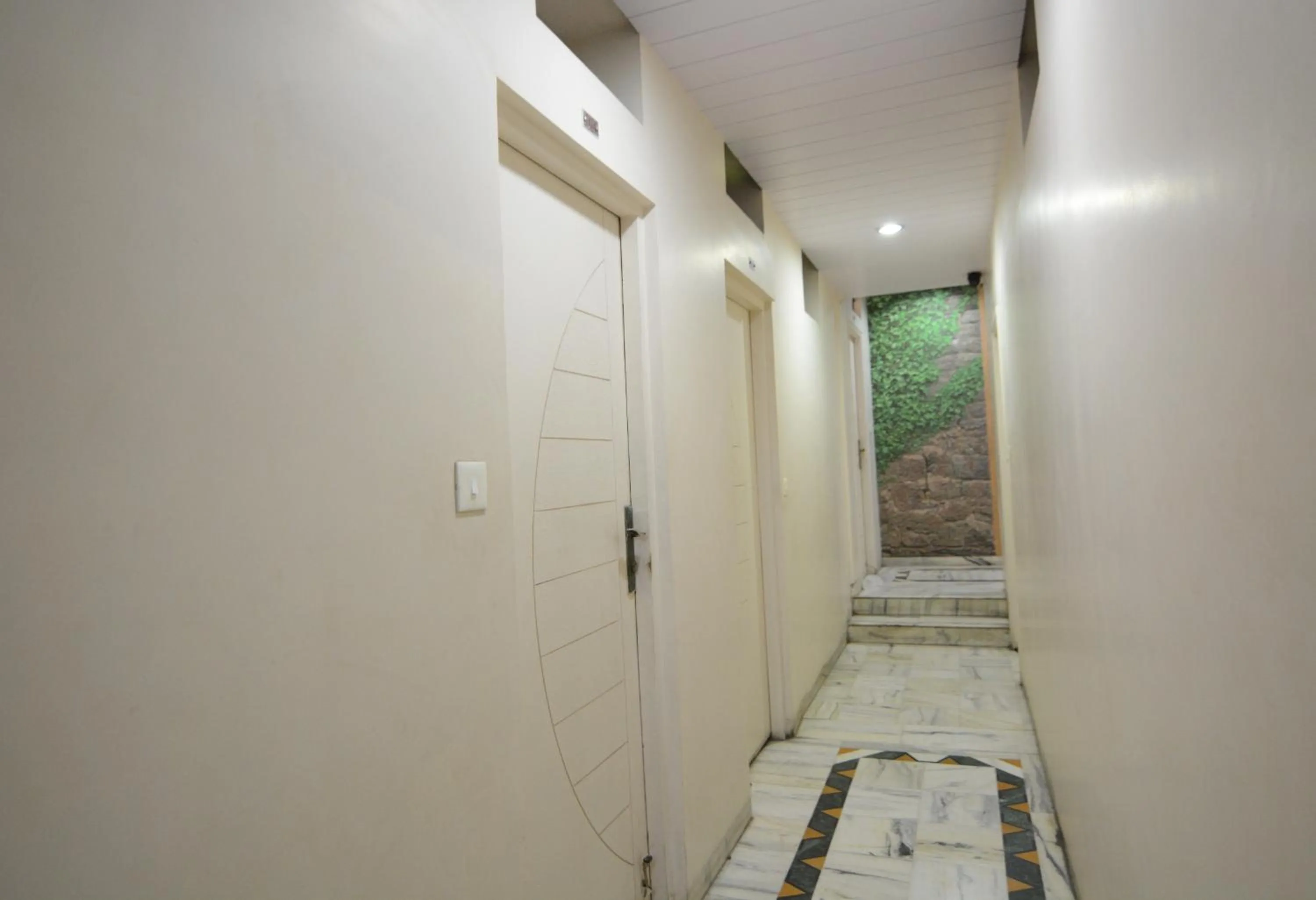Hotel Vrandavan
