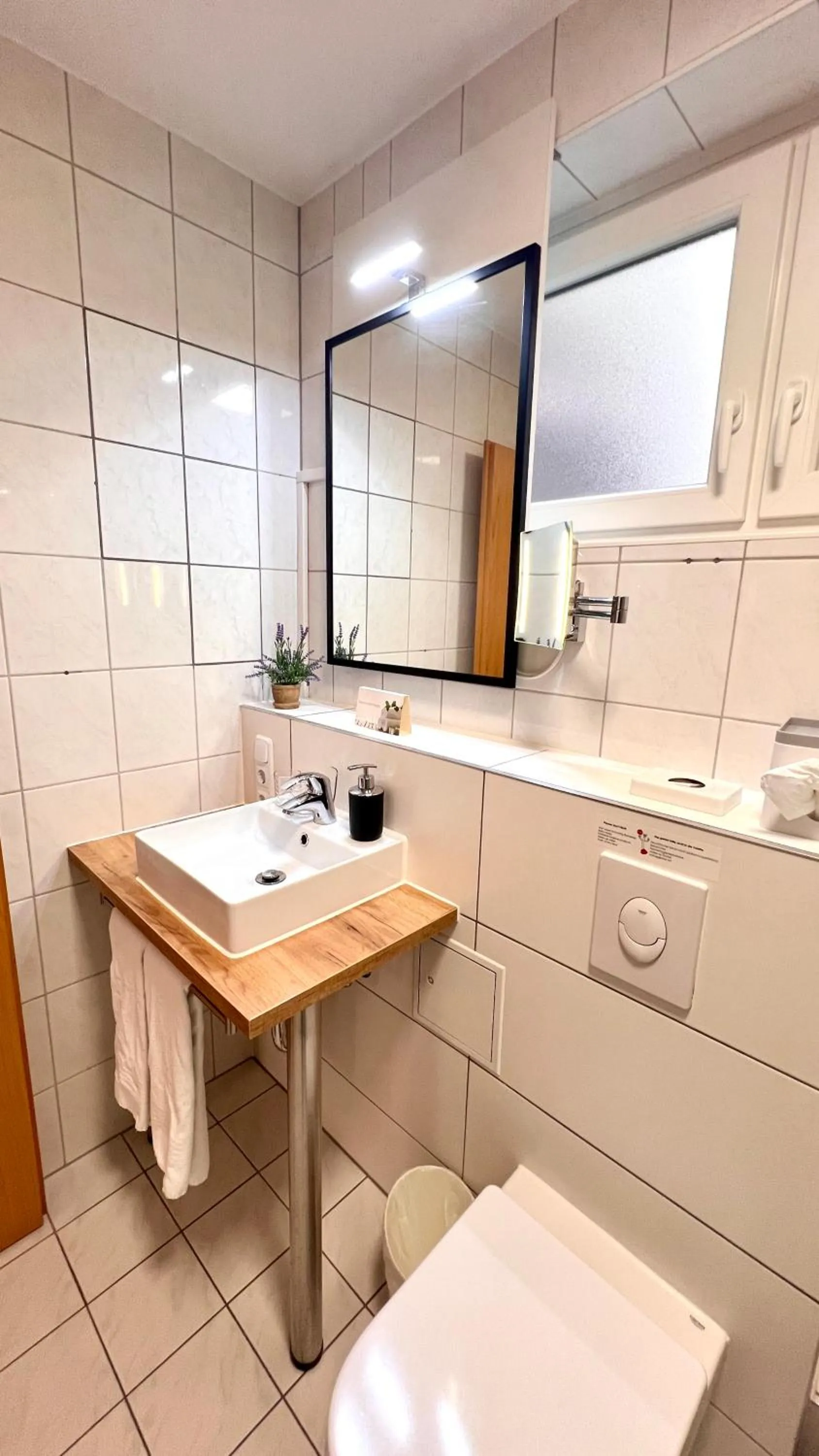 Bathroom in Hotel zur Loreley - Garni