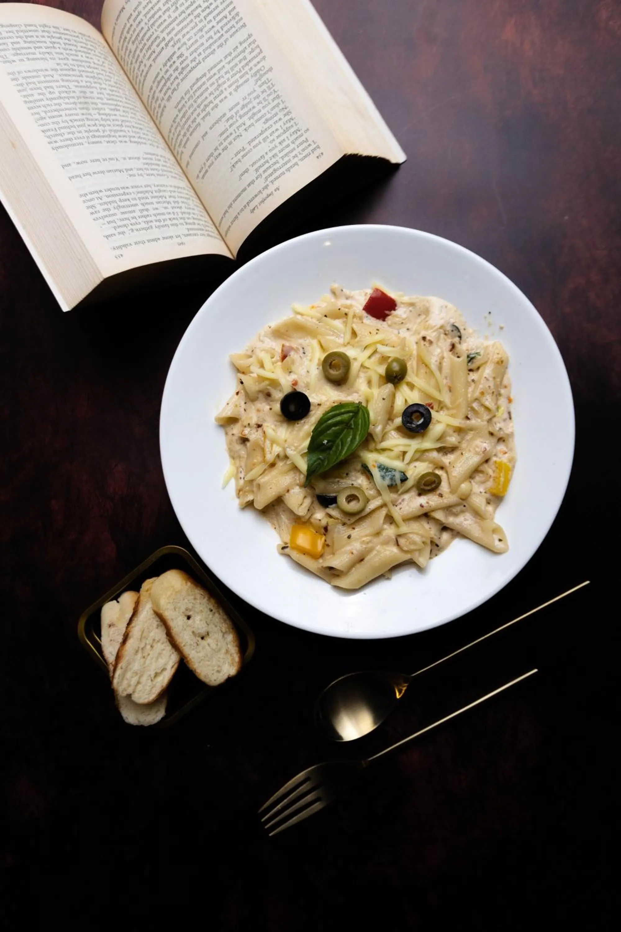 Restaurant/places to eat in Pushp Vatika Resort & Lawns