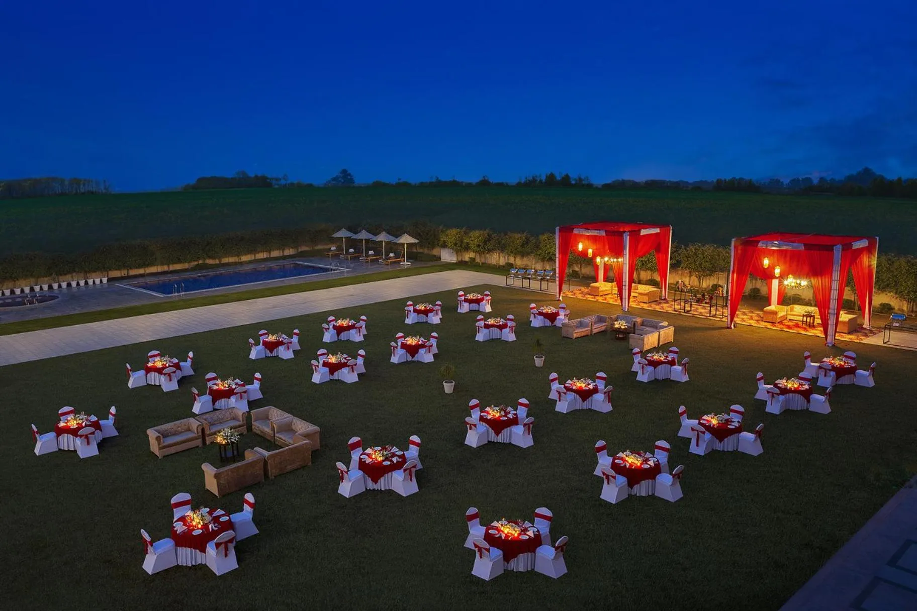 Garden in Seyfert Sarovar Premiere Dehradun