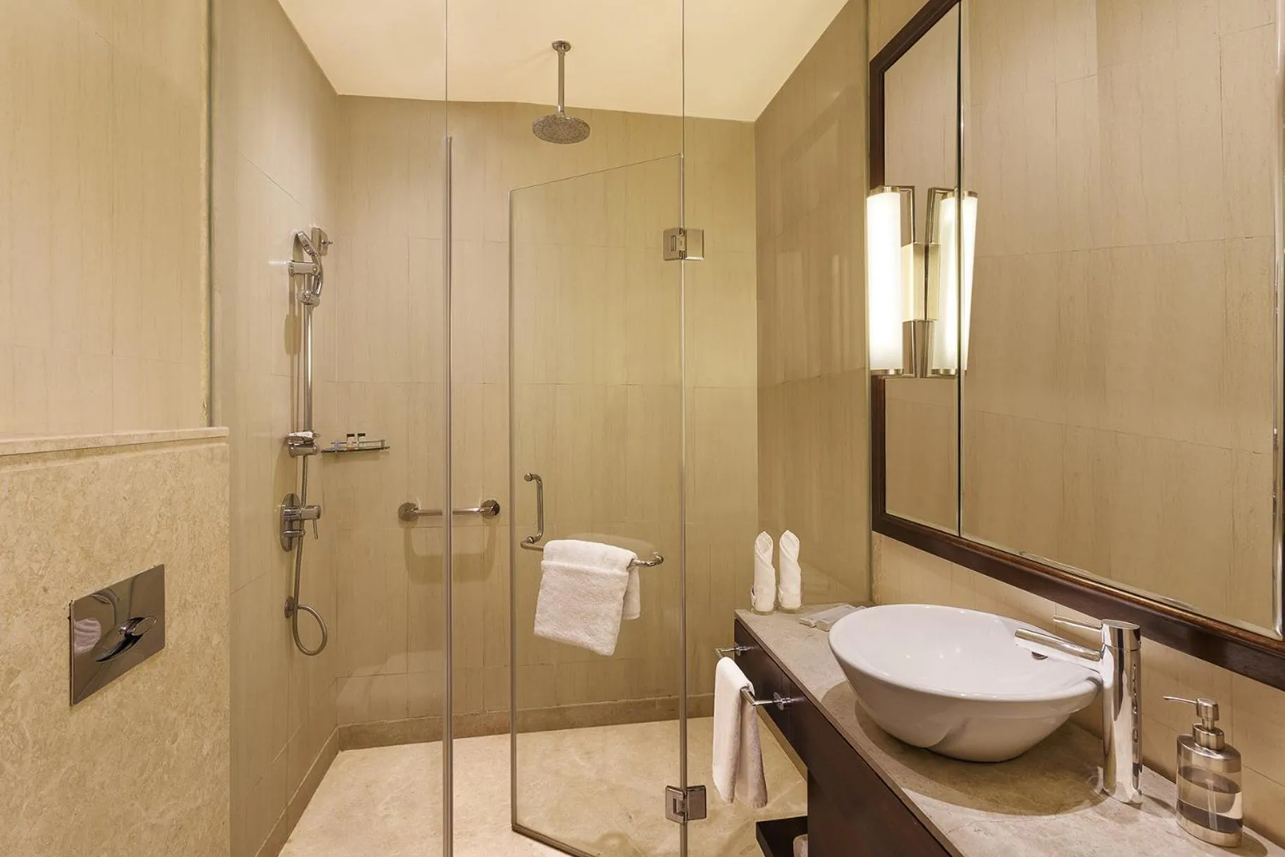 Bathroom in Seyfert Sarovar Premiere Dehradun