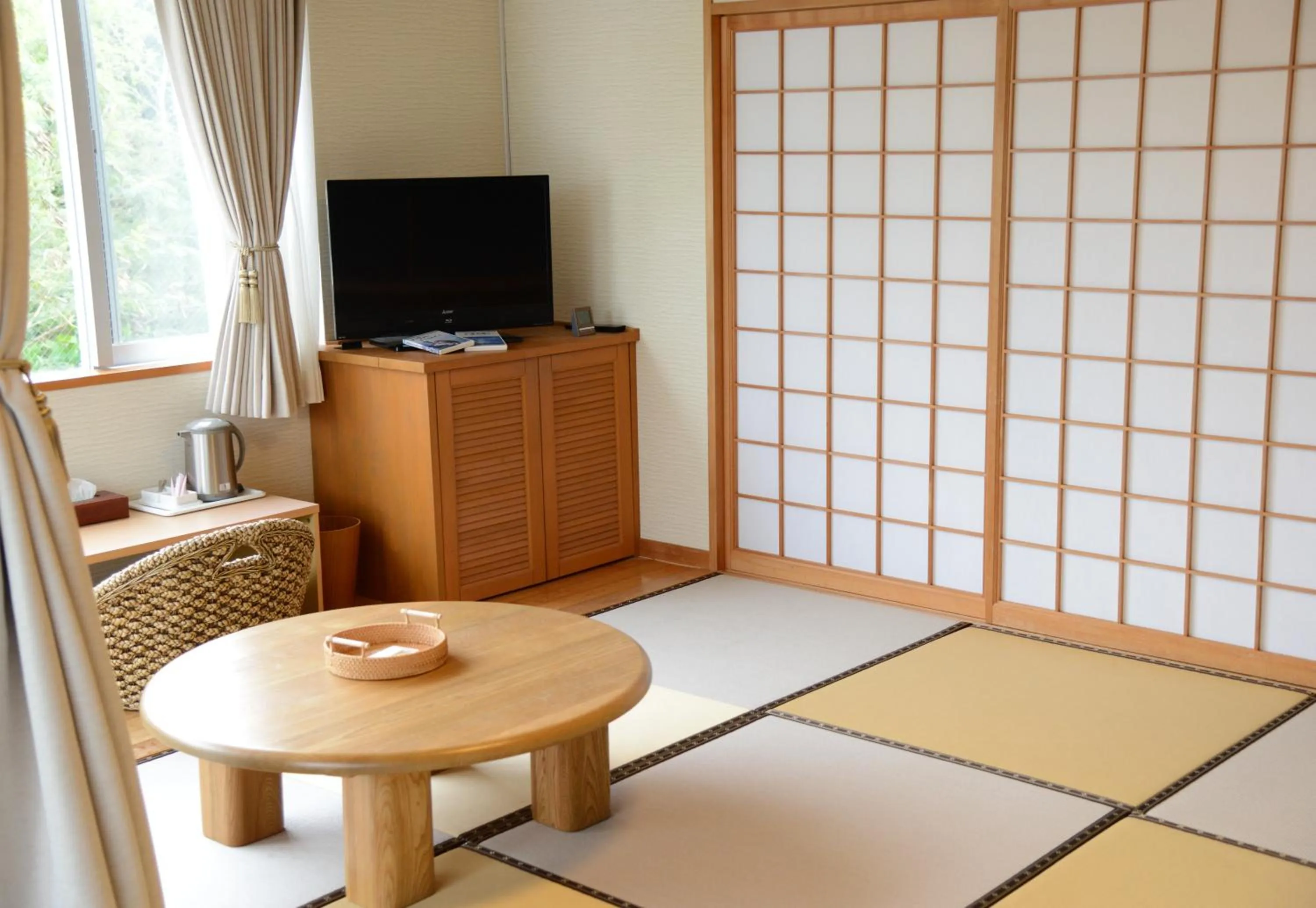 TV and multimedia in Sky Ocean - Ishigaki Eco-Resort - Newly Renovated