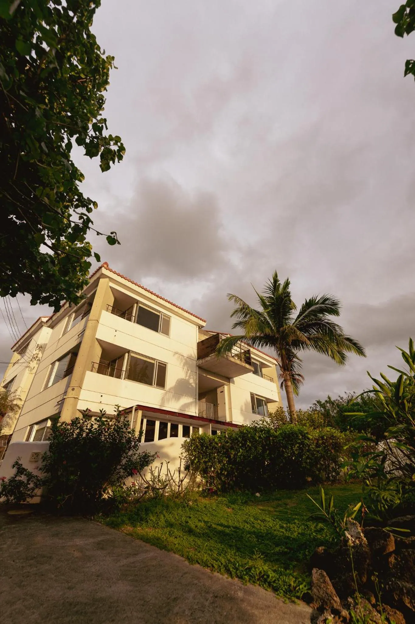 Alaise De Bale Ishigaki